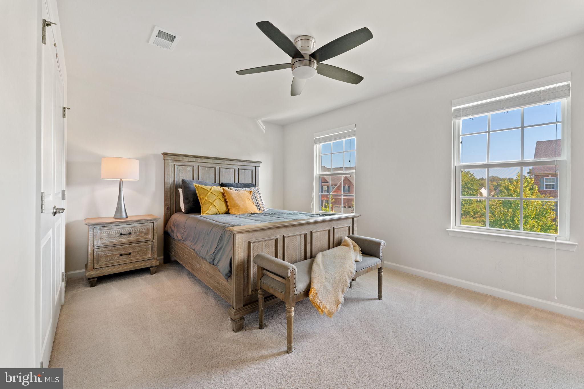 OAK CREEK CLUB - Residential