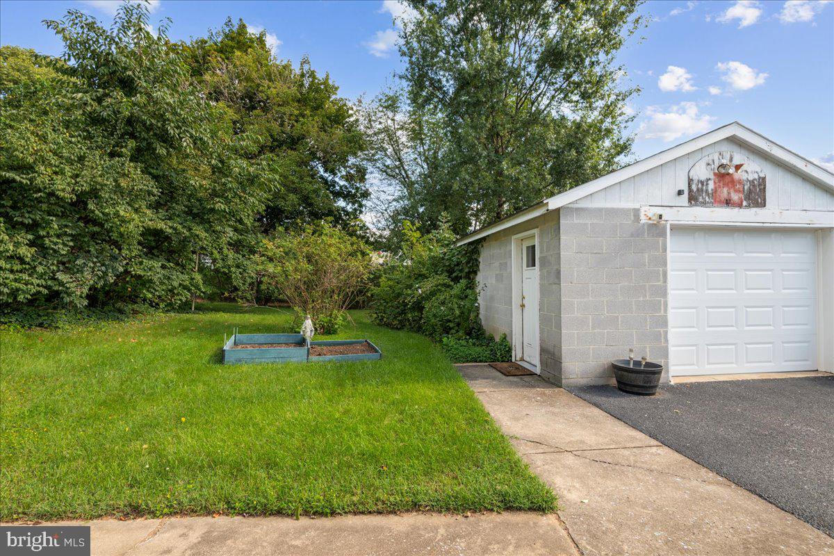 1044 MOUNT AETNA ROAD
