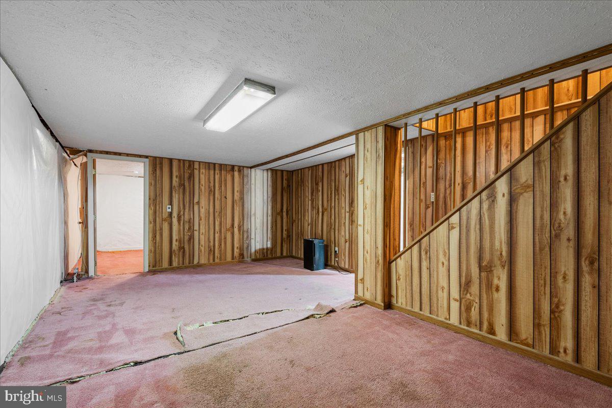 1044 MOUNT AETNA ROAD