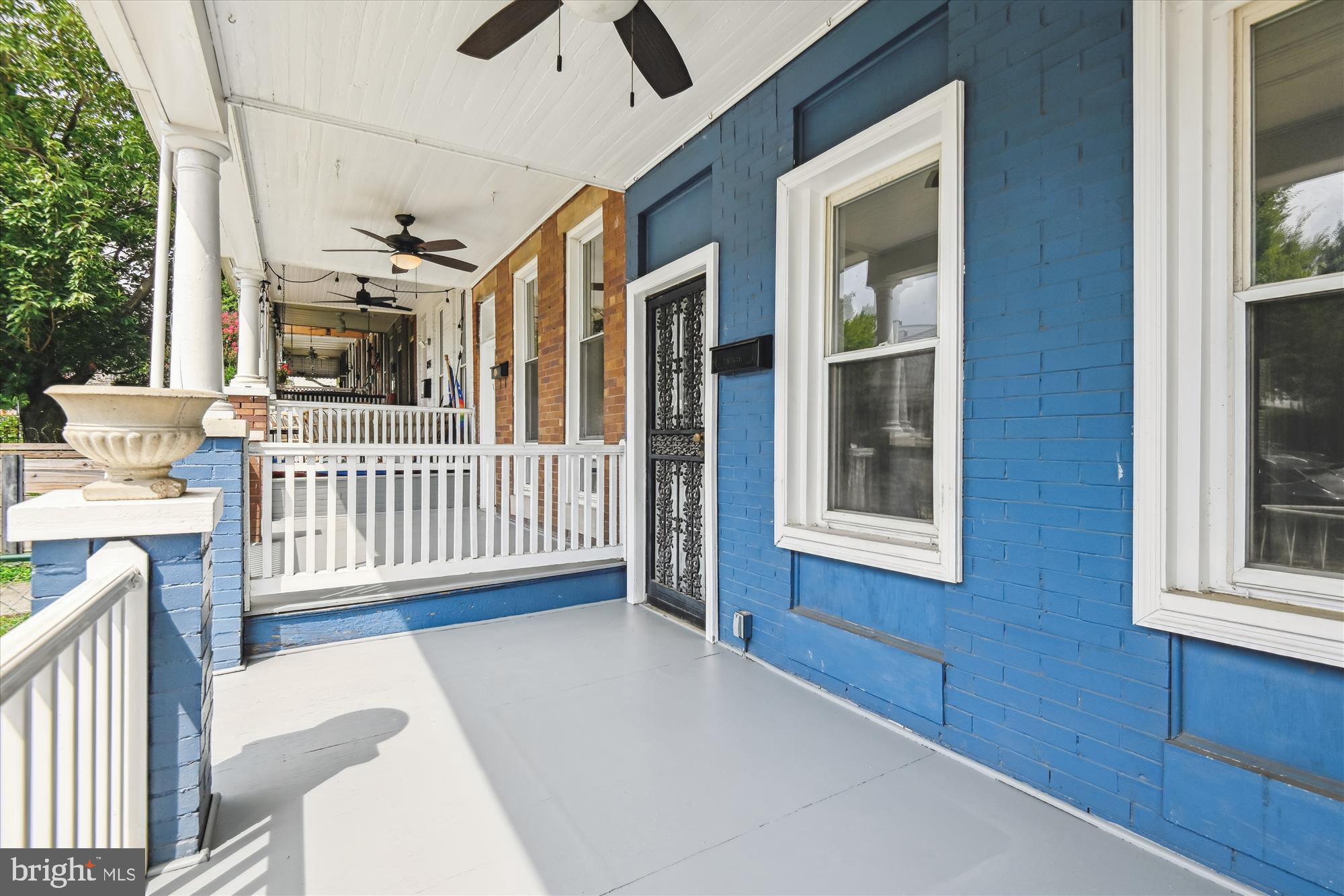 850 W 37TH STREET