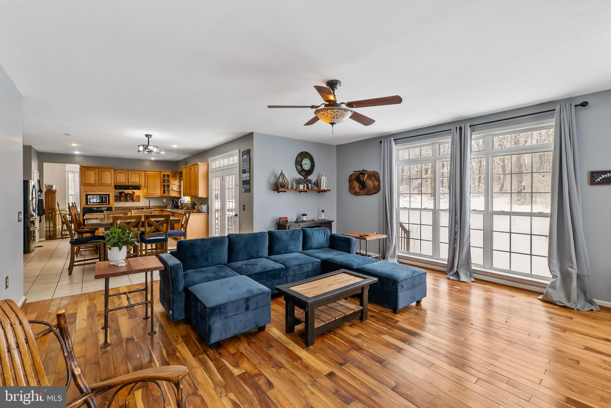 SUMMIT VIEW ESTATES - Residential