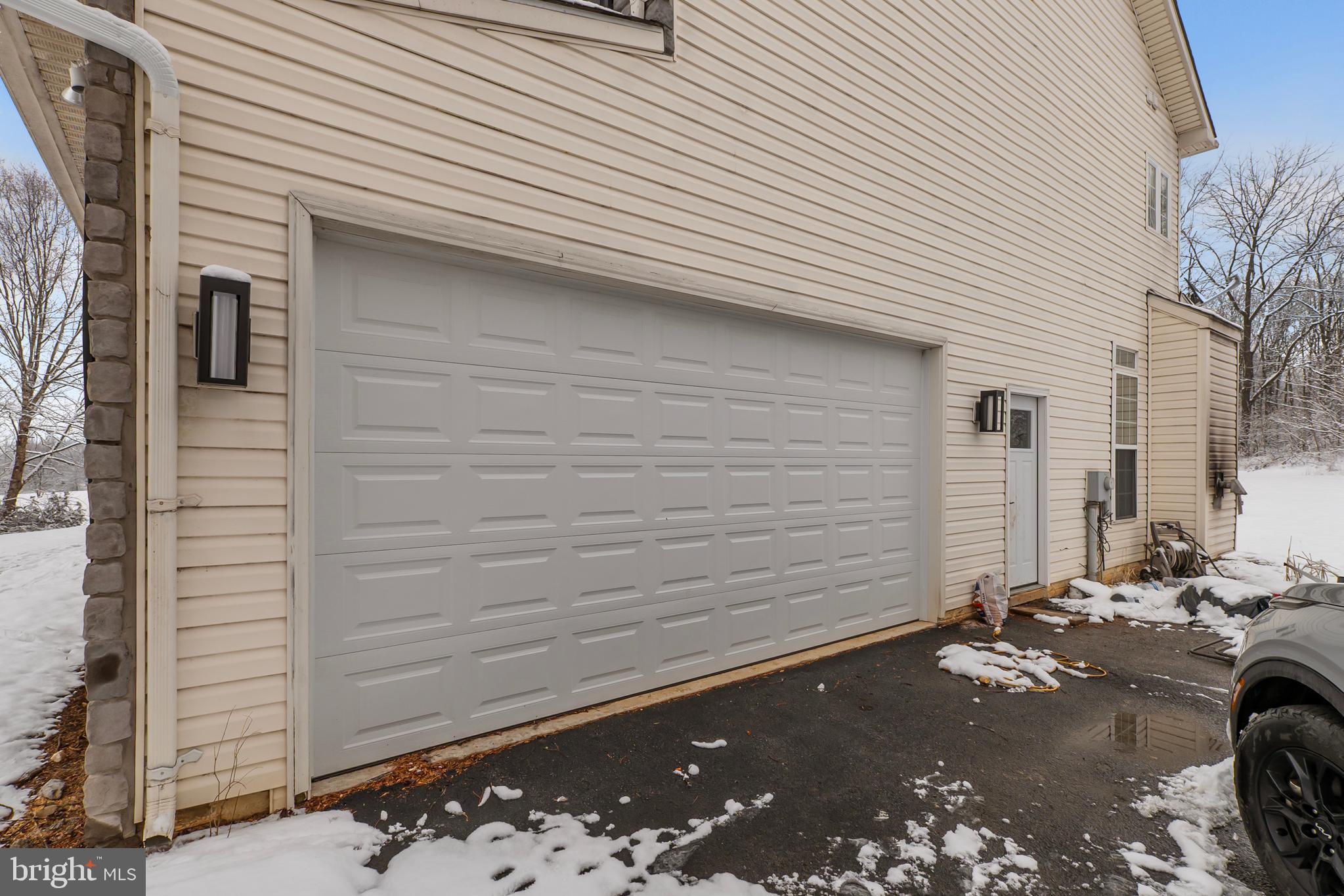 SUMMIT VIEW ESTATES - Residential