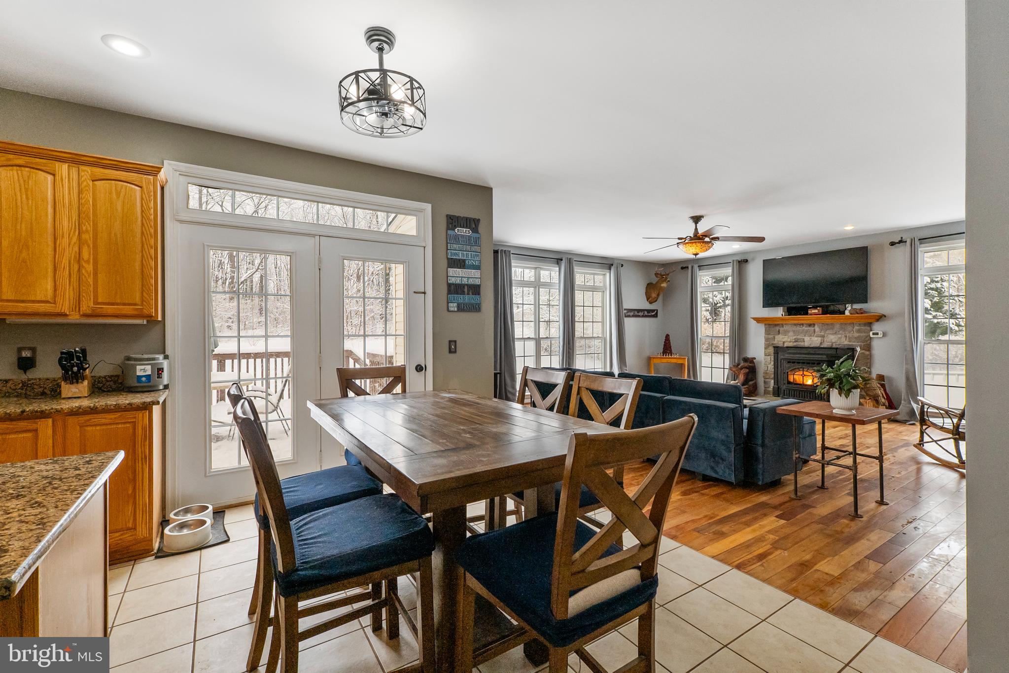 SUMMIT VIEW ESTATES - Residential