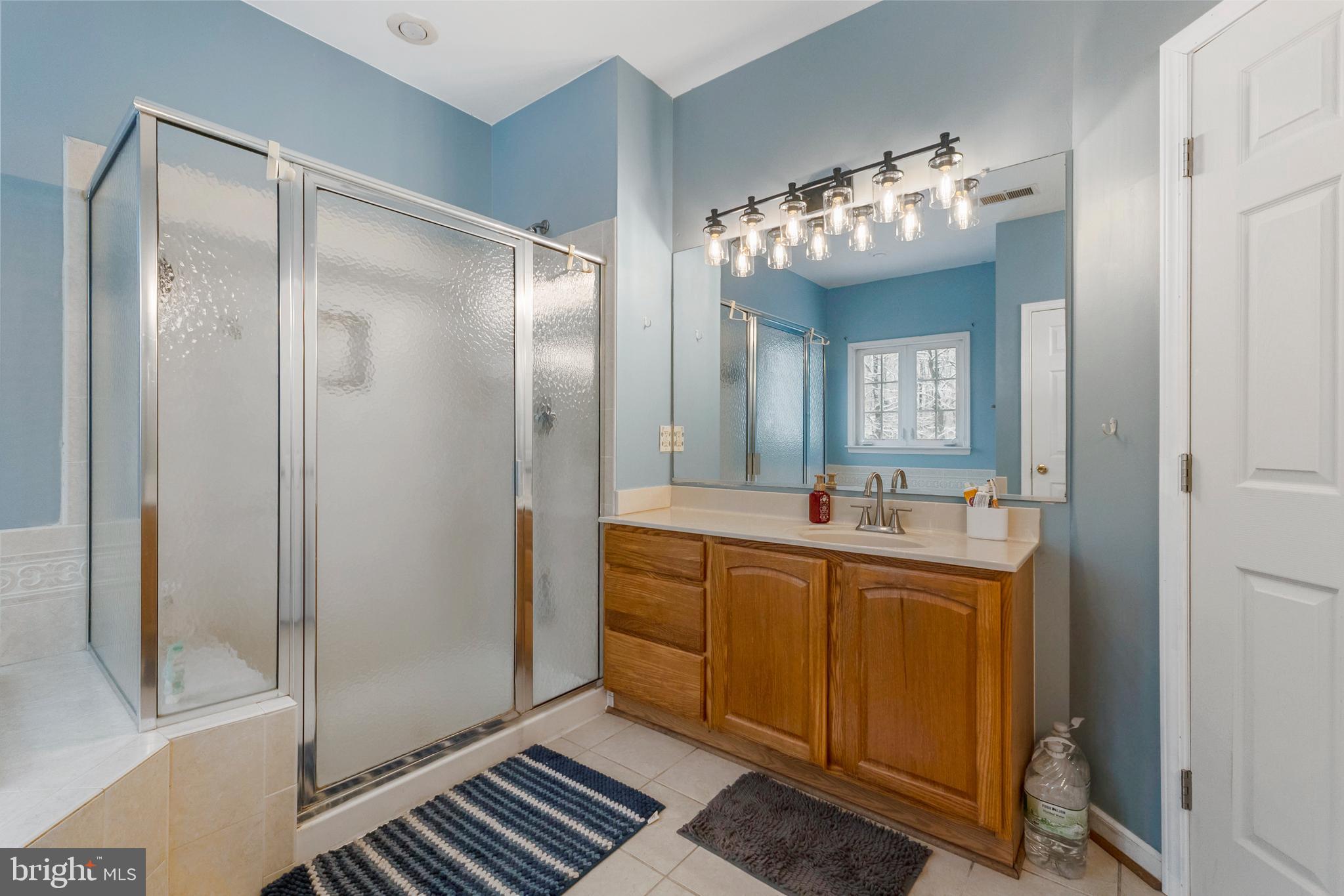 SUMMIT VIEW ESTATES - Residential