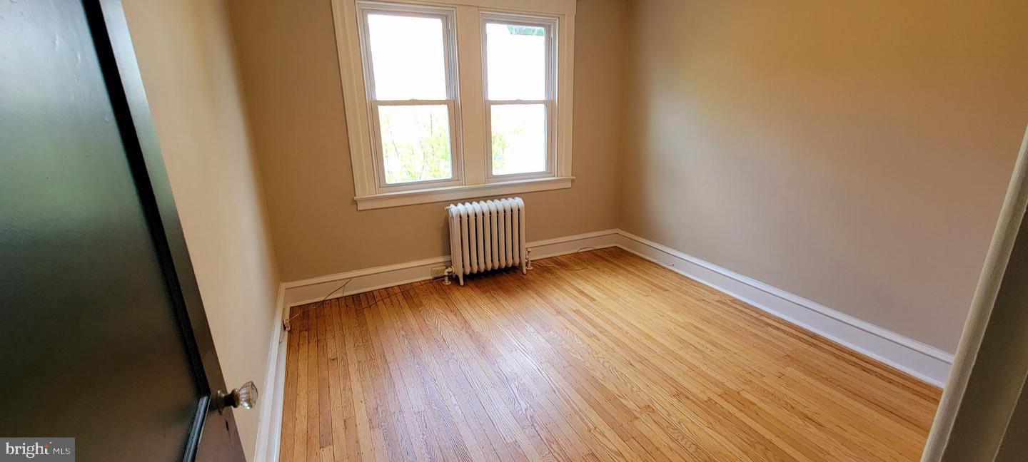 FOX CHASE - Residential