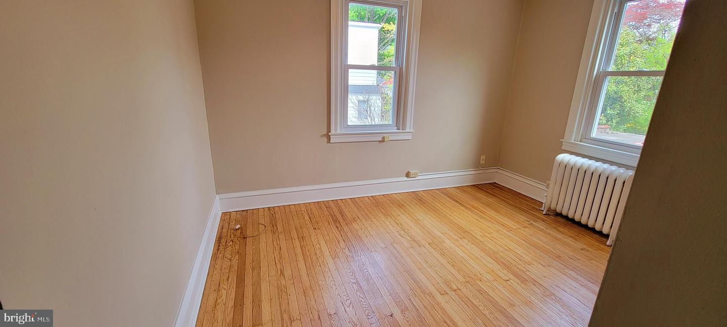 FOX CHASE - Residential