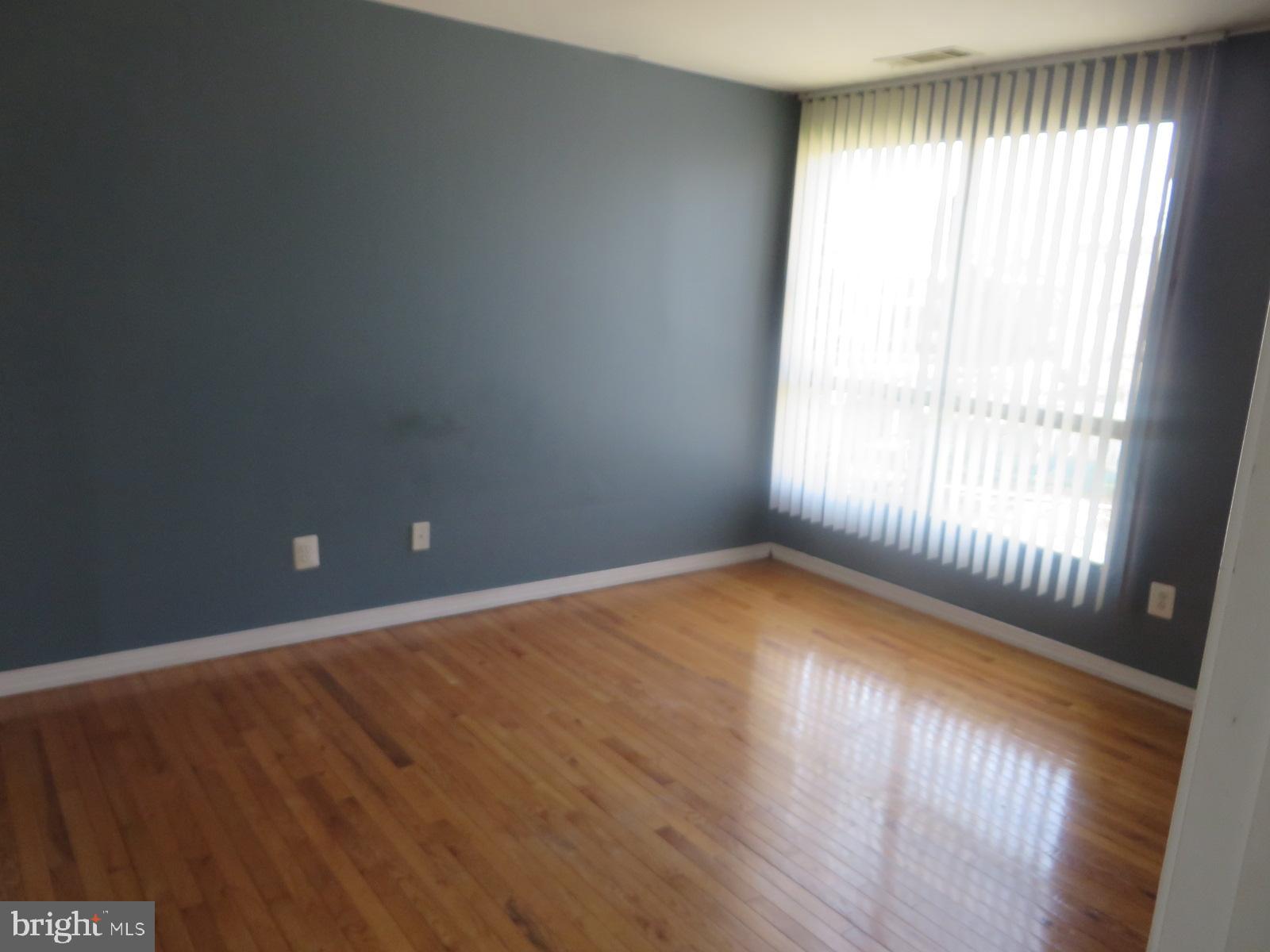 BEDFORD TOWNE CONDO - Residential