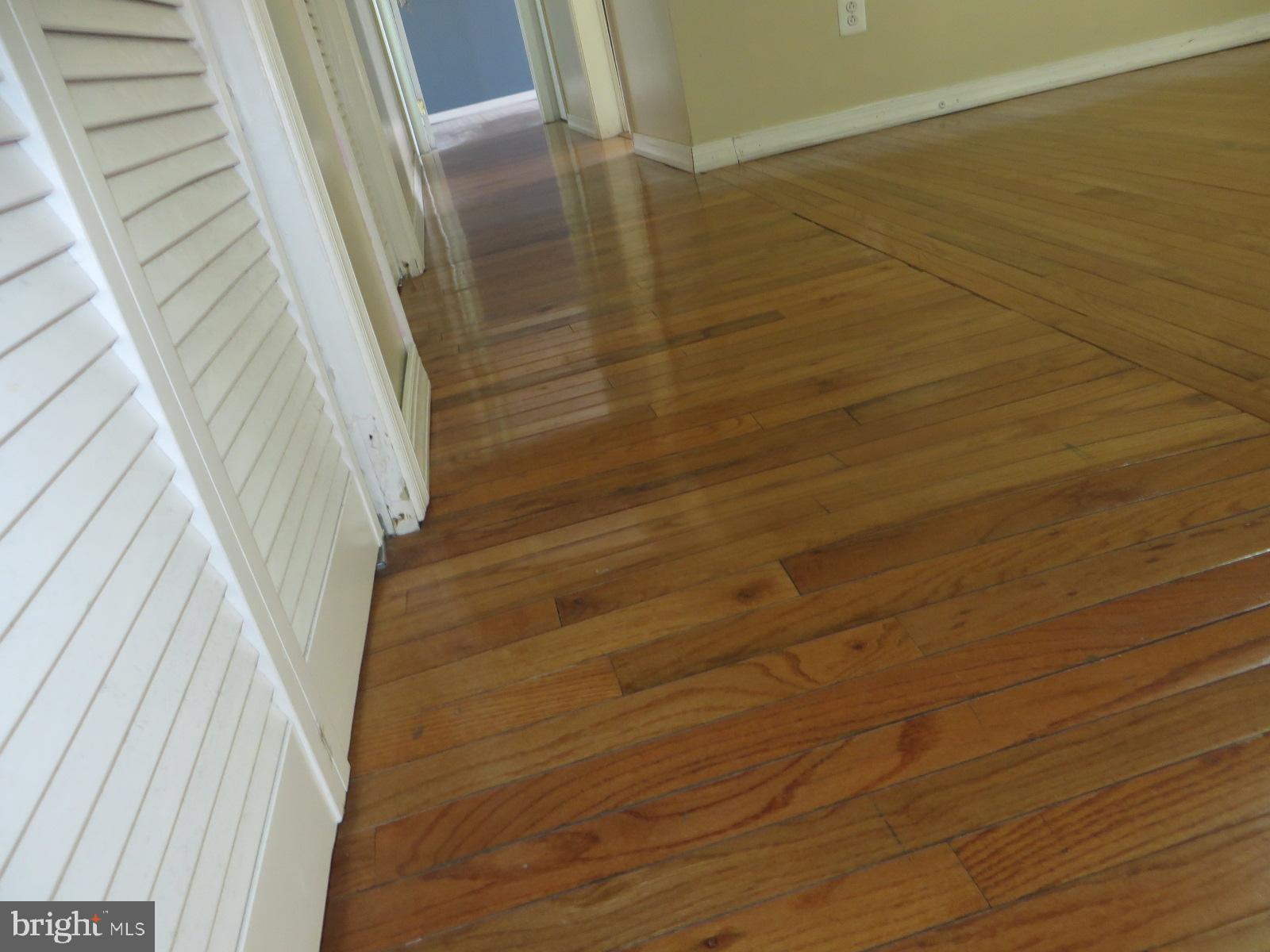 BEDFORD TOWNE CONDO - Residential