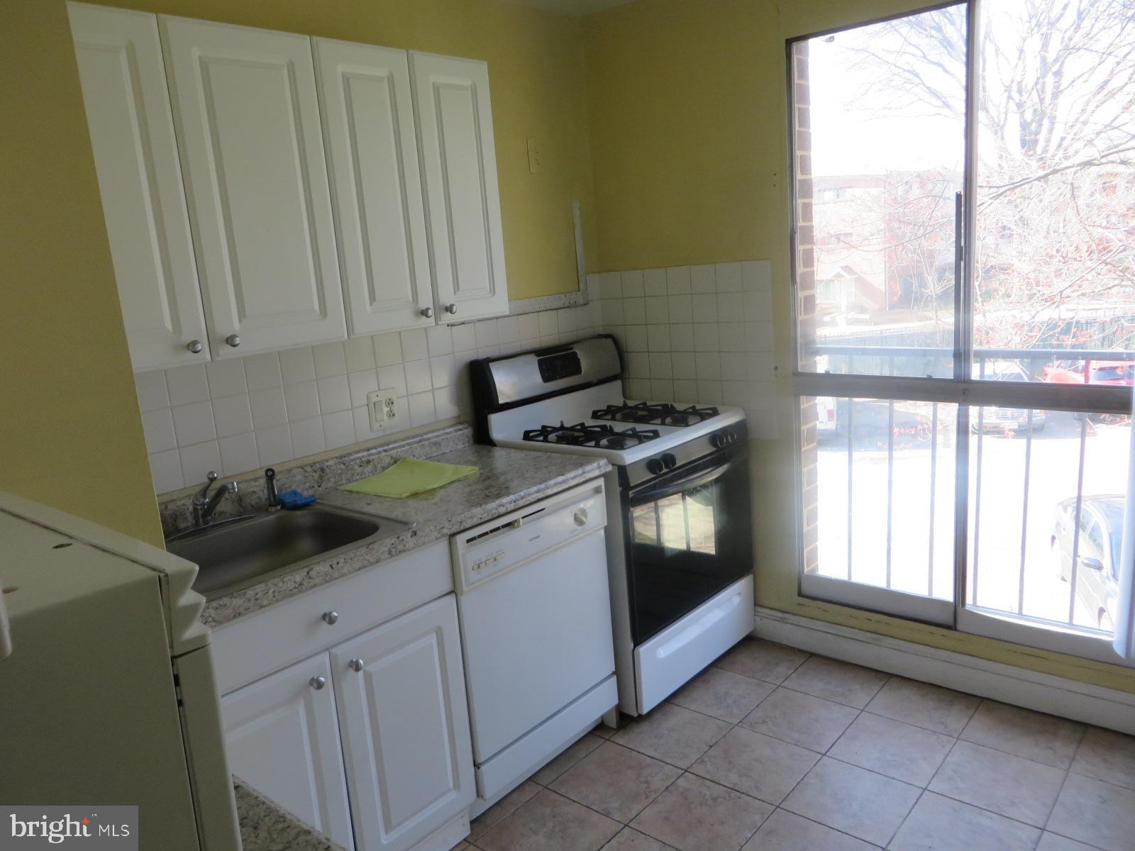 BEDFORD TOWNE CONDO - Residential