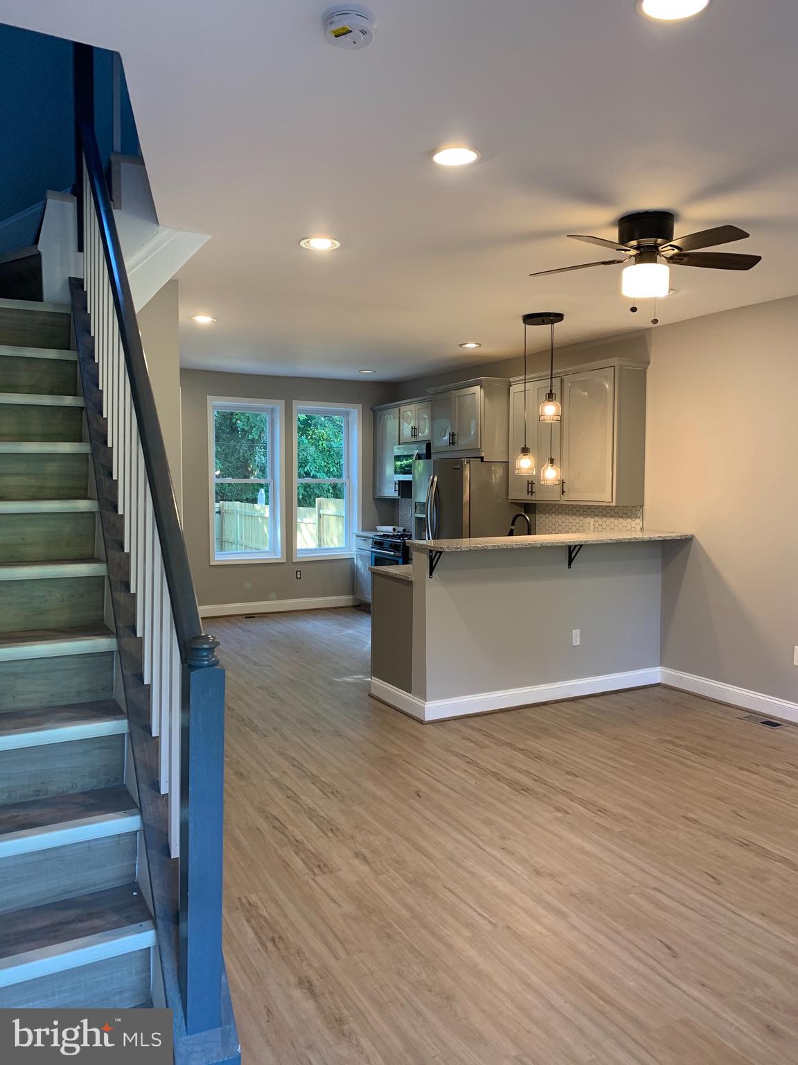 PARK CIRCLE - Residential Lease