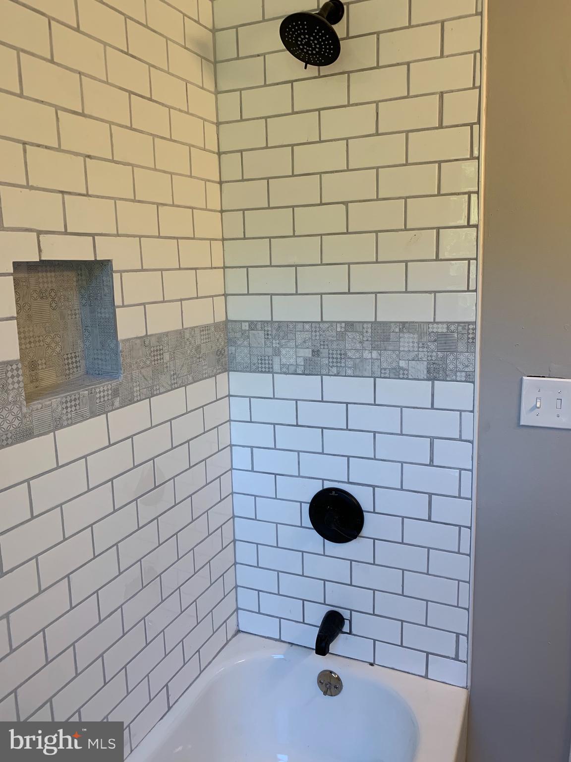 PARK CIRCLE - Residential Lease