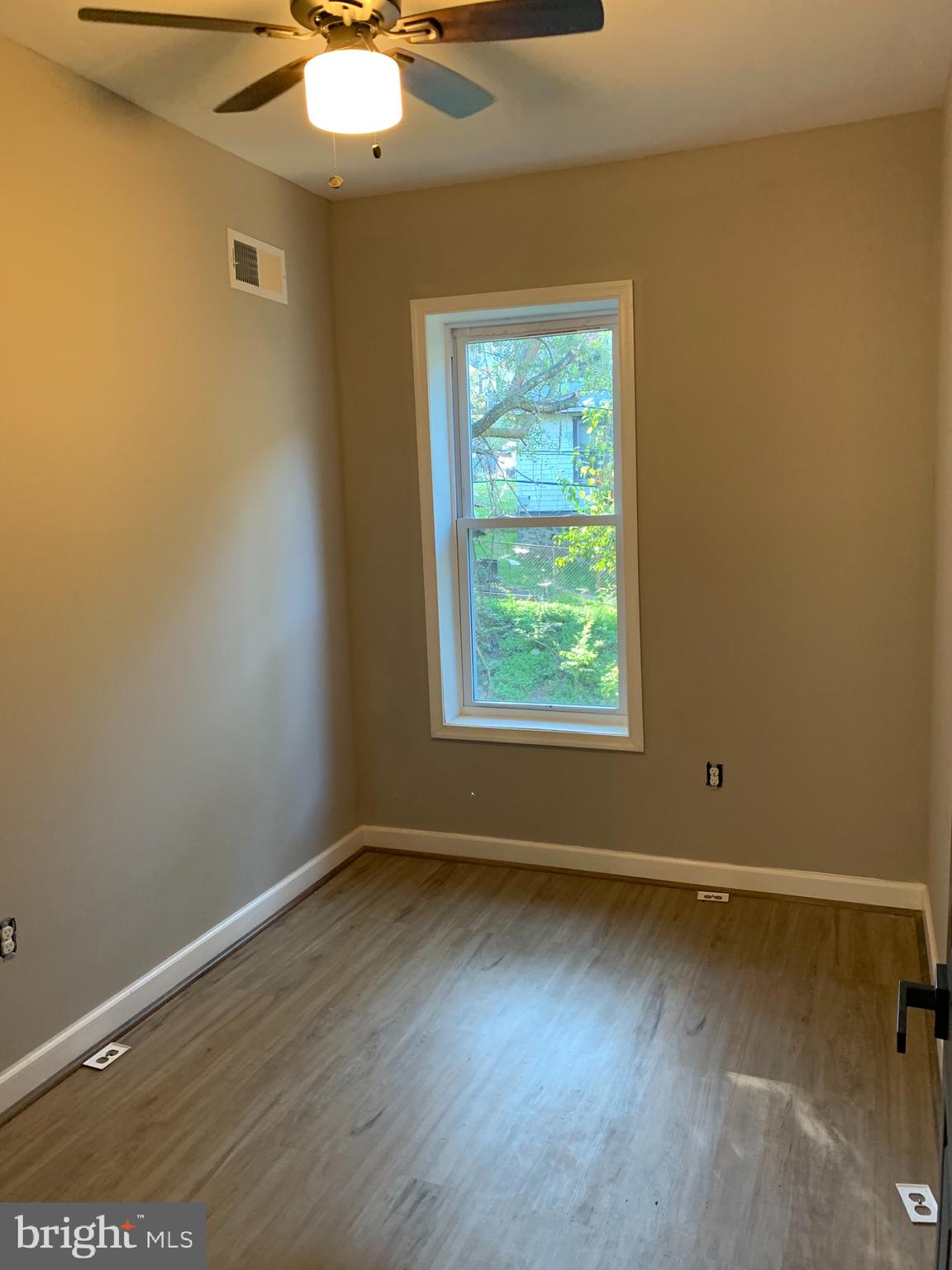 PARK CIRCLE - Residential Lease