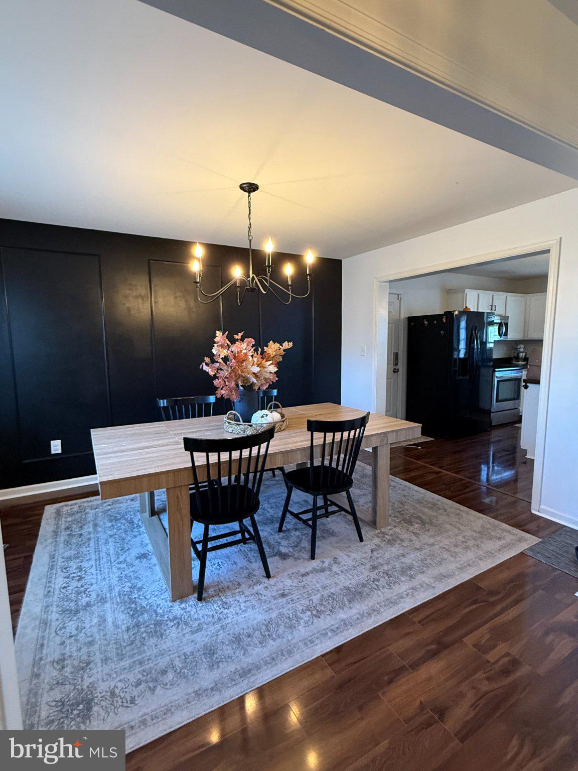 148 W IMPERIAL DRIVE