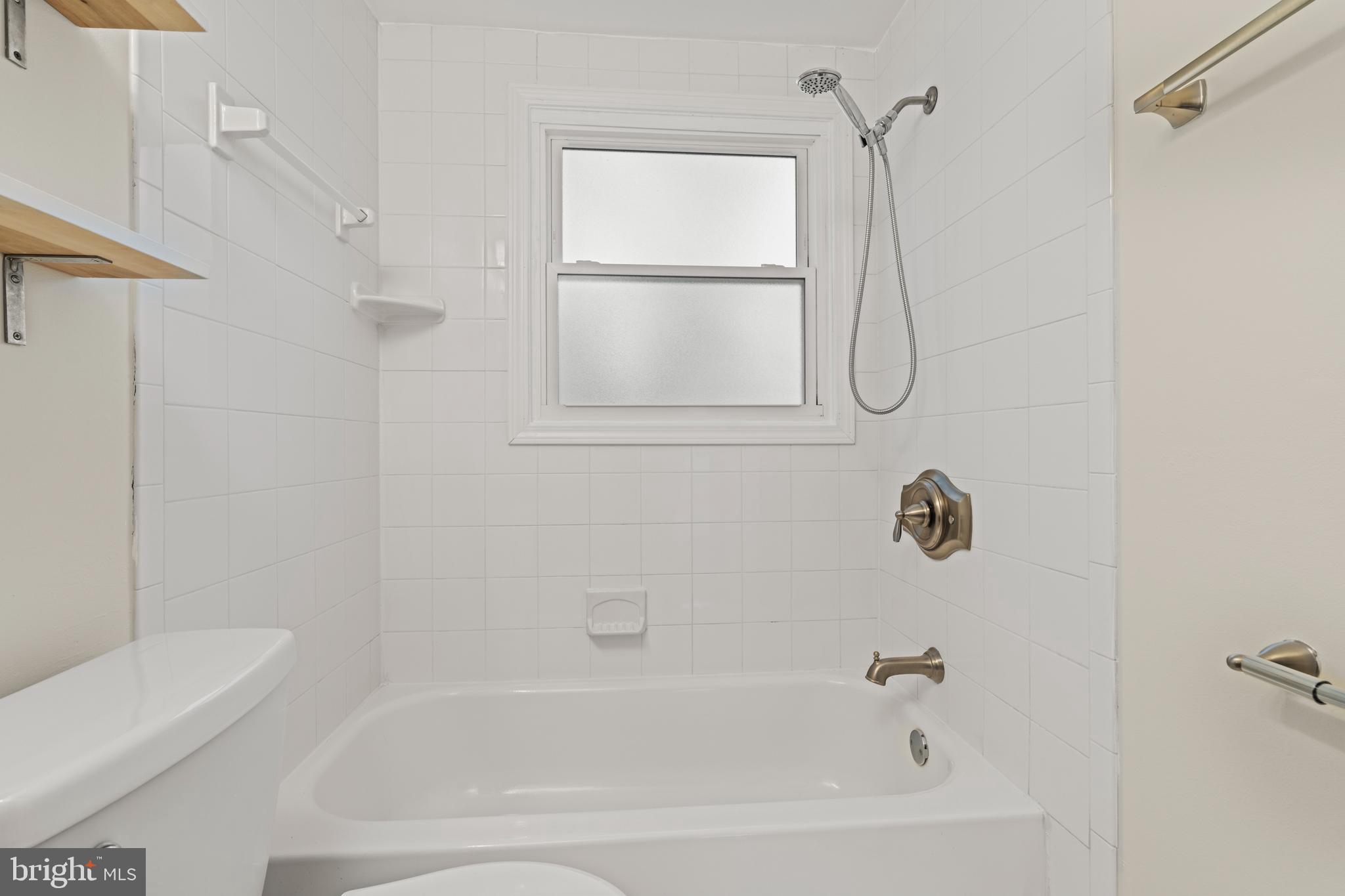 CROFTON TOWNE/PARK - Residential