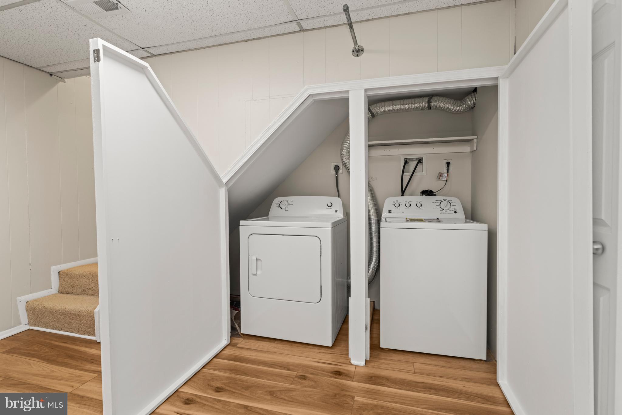 CROFTON TOWNE/PARK - Residential