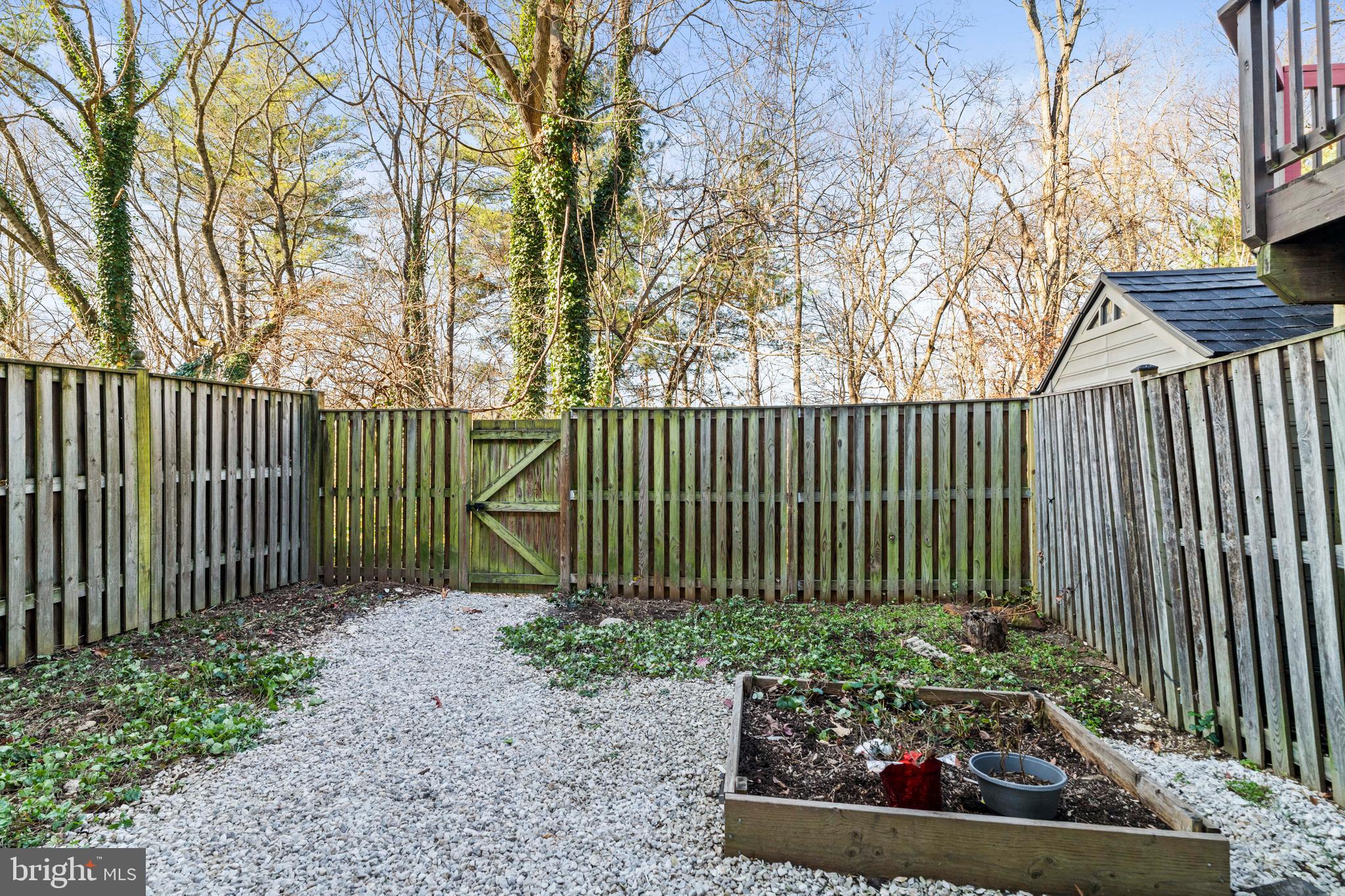 CROFTON TOWNE/PARK - Residential