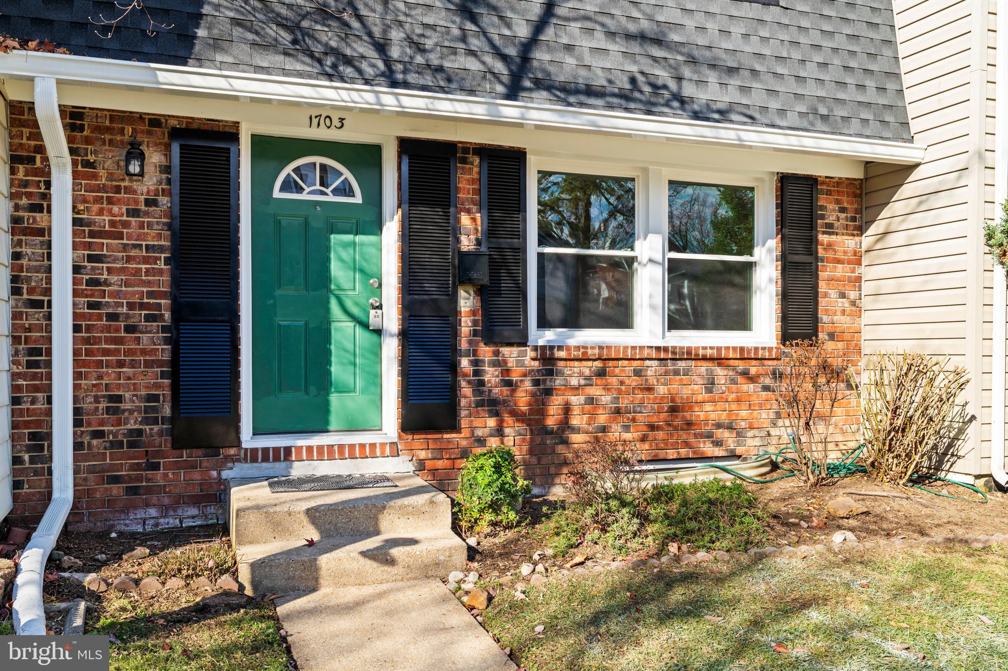 CROFTON TOWNE/PARK - Residential