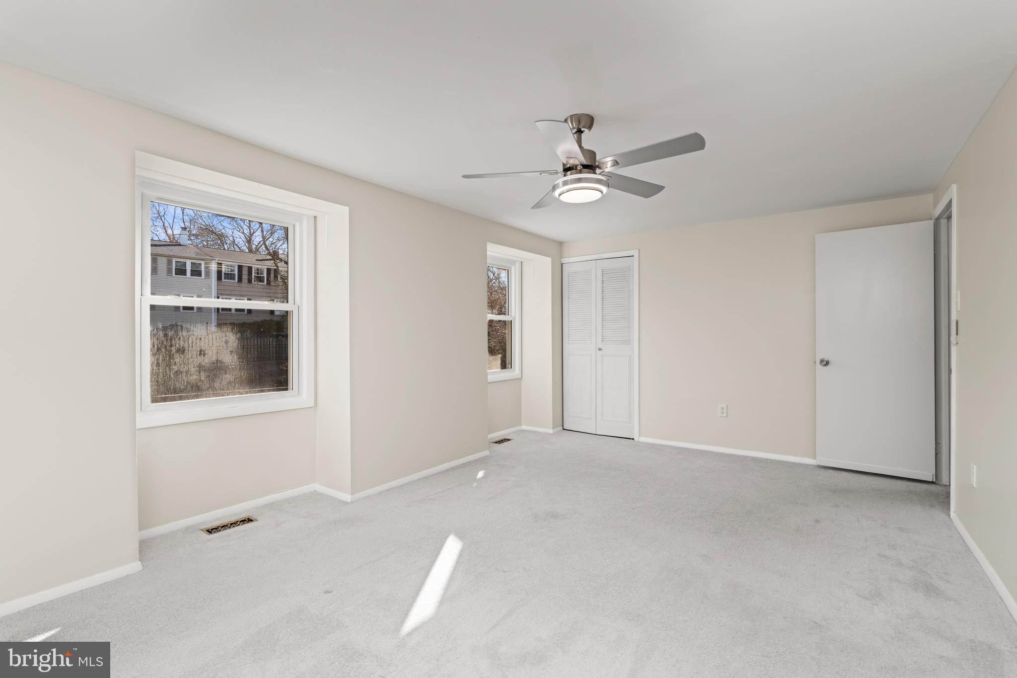 CROFTON TOWNE/PARK - Residential