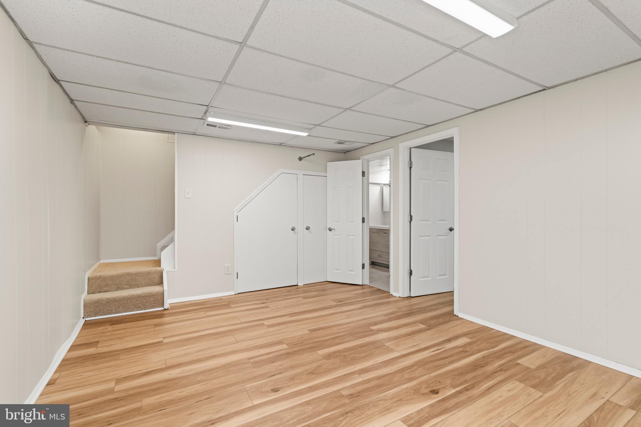 CROFTON TOWNE/PARK - Residential