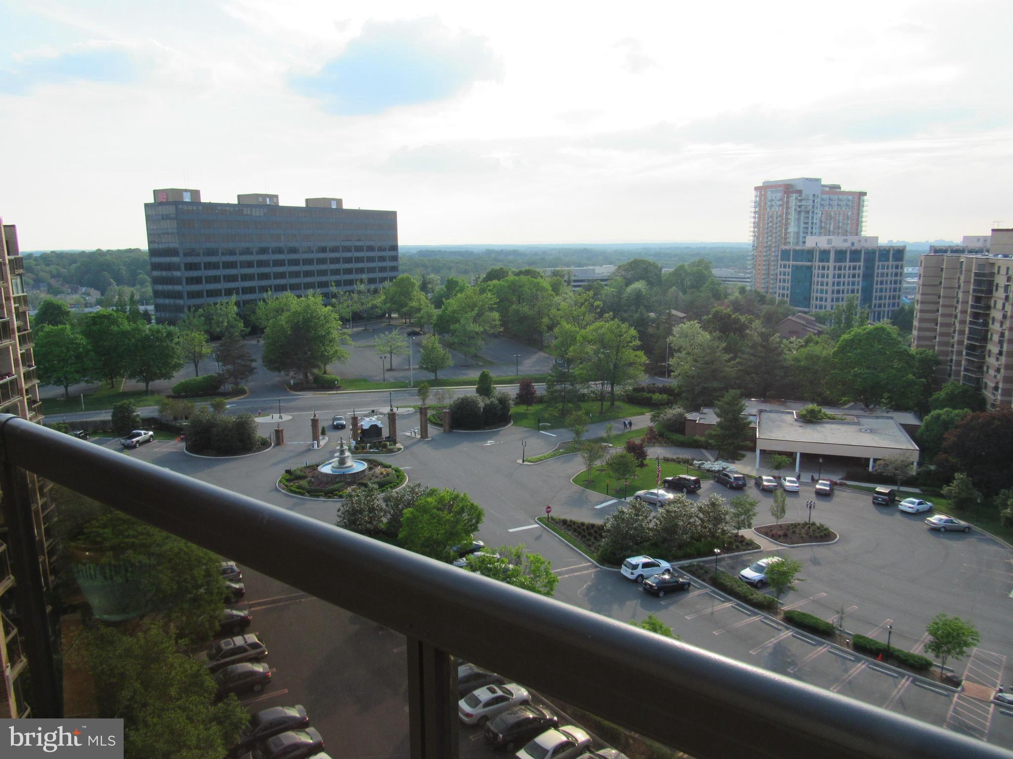 ROTONDA - Residential Lease