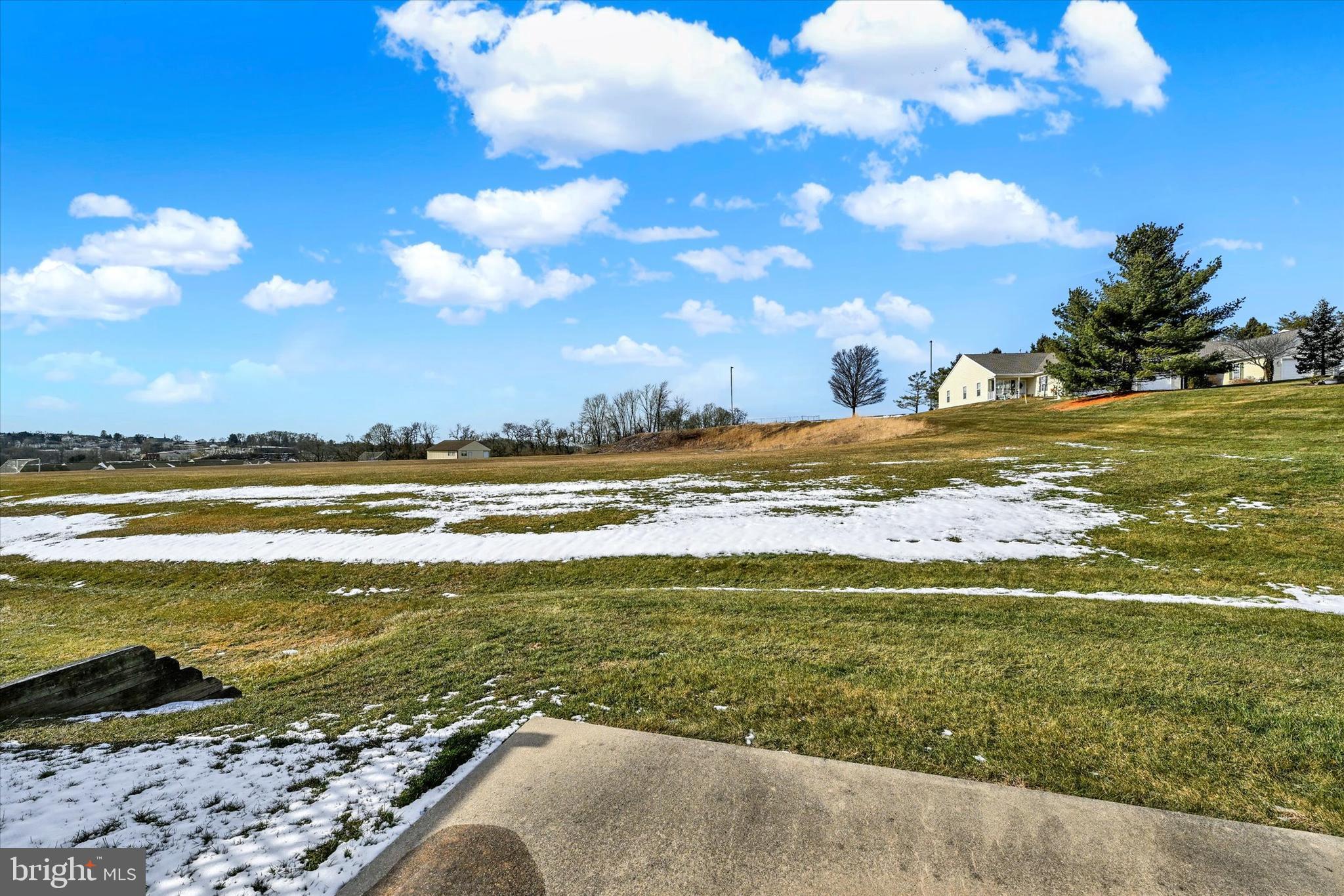 EQUINE MEADOWS - Residential