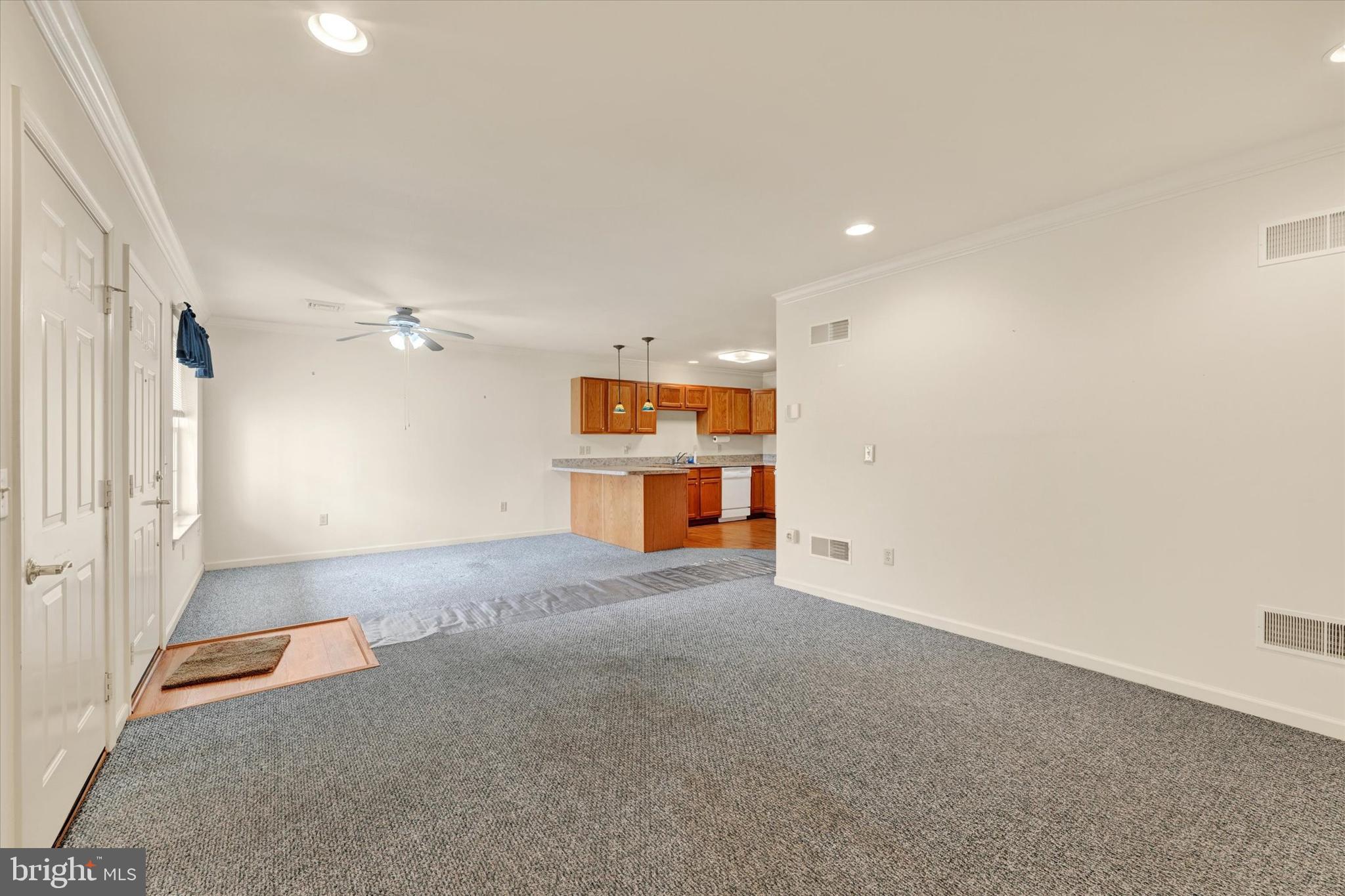 EQUINE MEADOWS - Residential