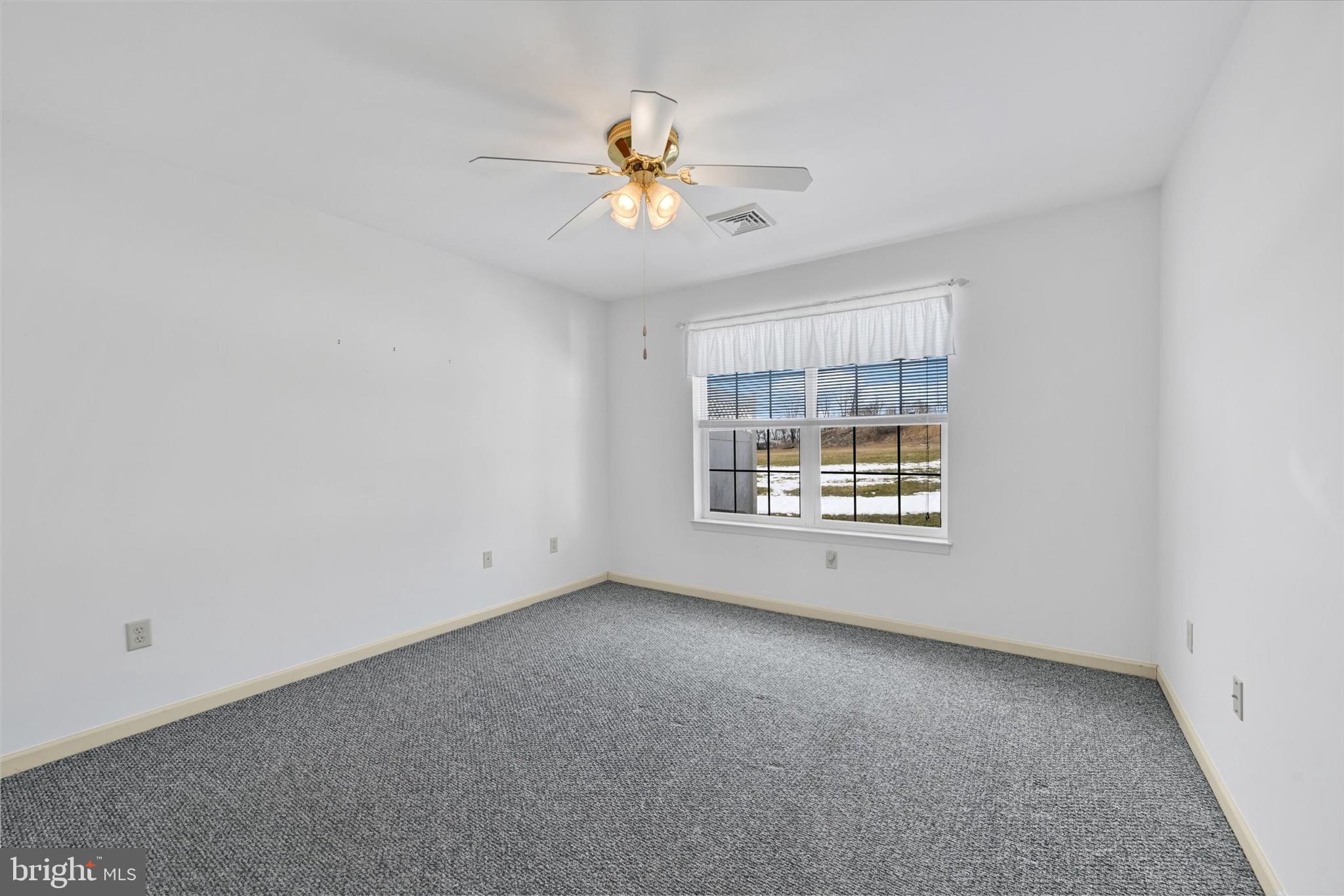 EQUINE MEADOWS - Residential