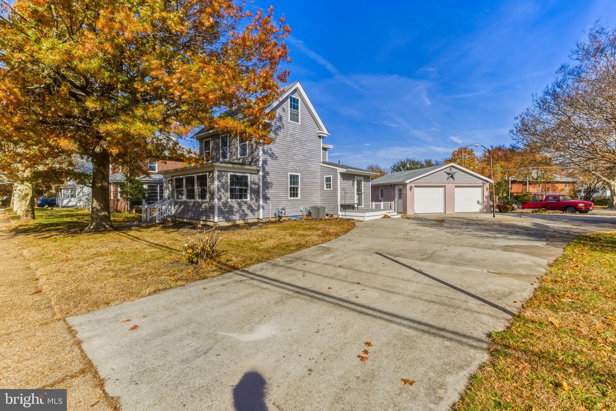 591 N DELAWARE STREET