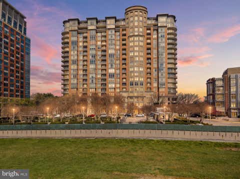 Photo of 8220 Crestwood Heights Drive #1015, MCLEAN, VA 22102 (MLS # VAFX2333336)
