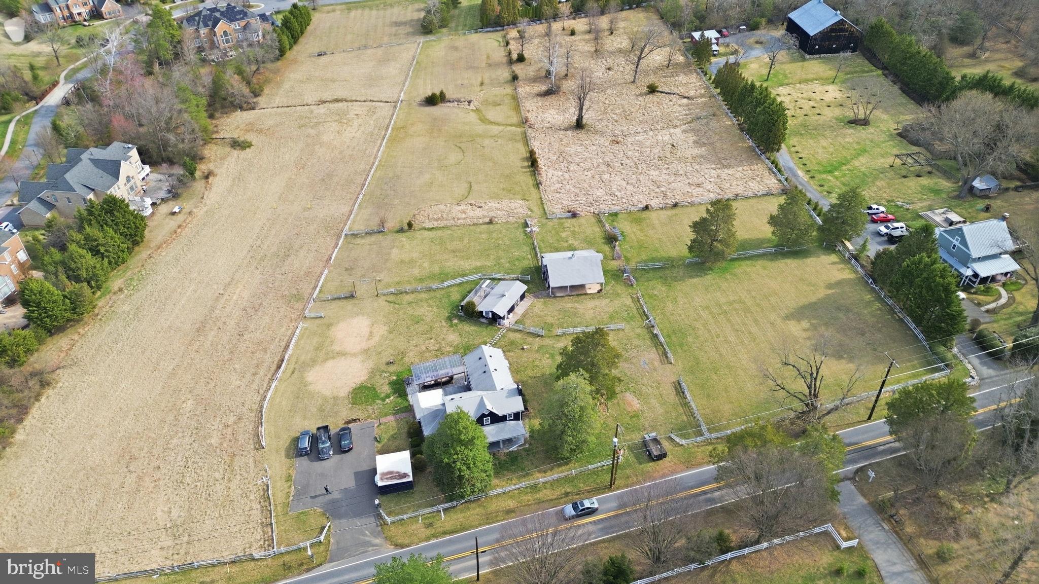 DARNESTOWN OUTSIDE - Residential