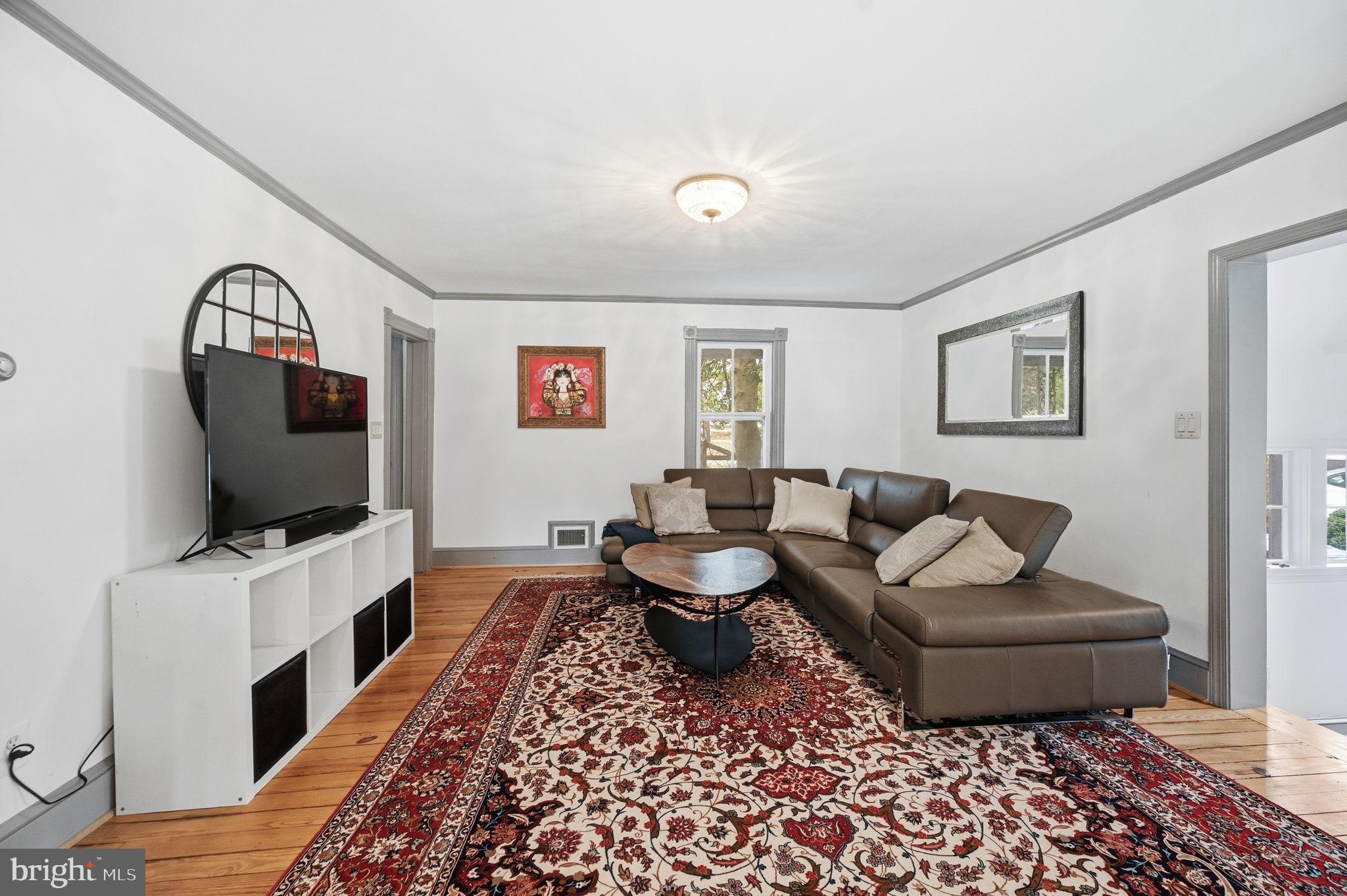 DARNESTOWN OUTSIDE - Residential