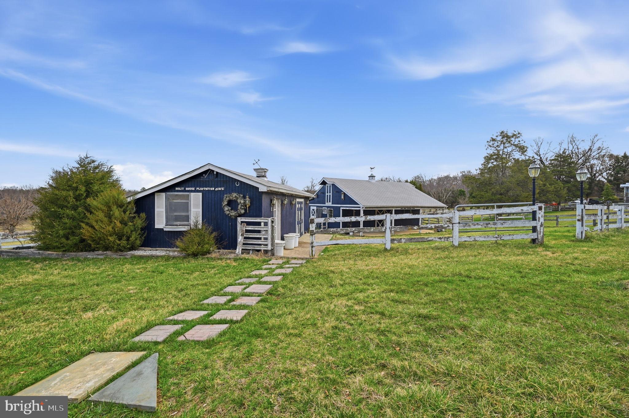 DARNESTOWN OUTSIDE - Residential