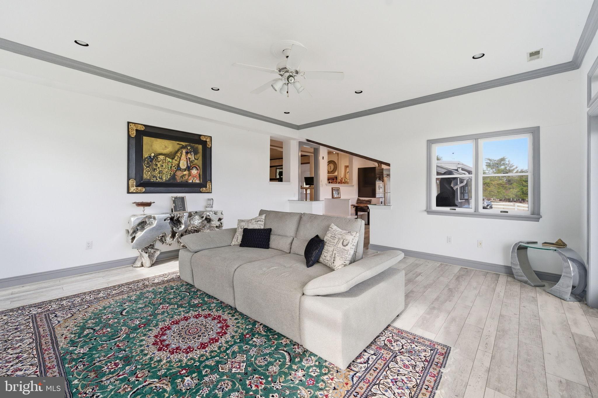 DARNESTOWN OUTSIDE - Residential