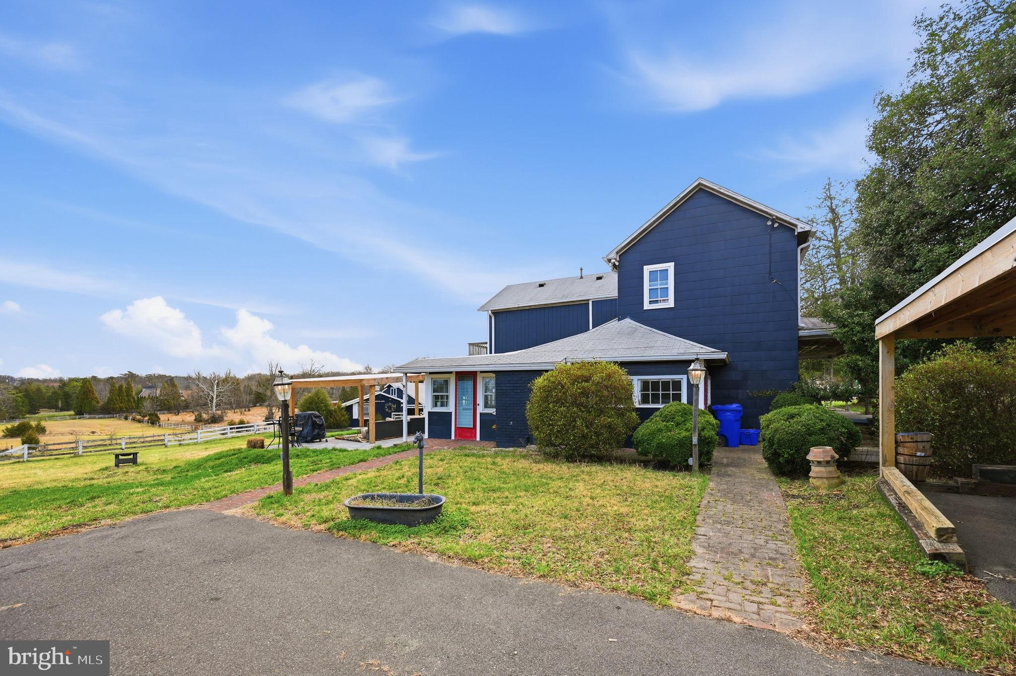 DARNESTOWN OUTSIDE - Residential