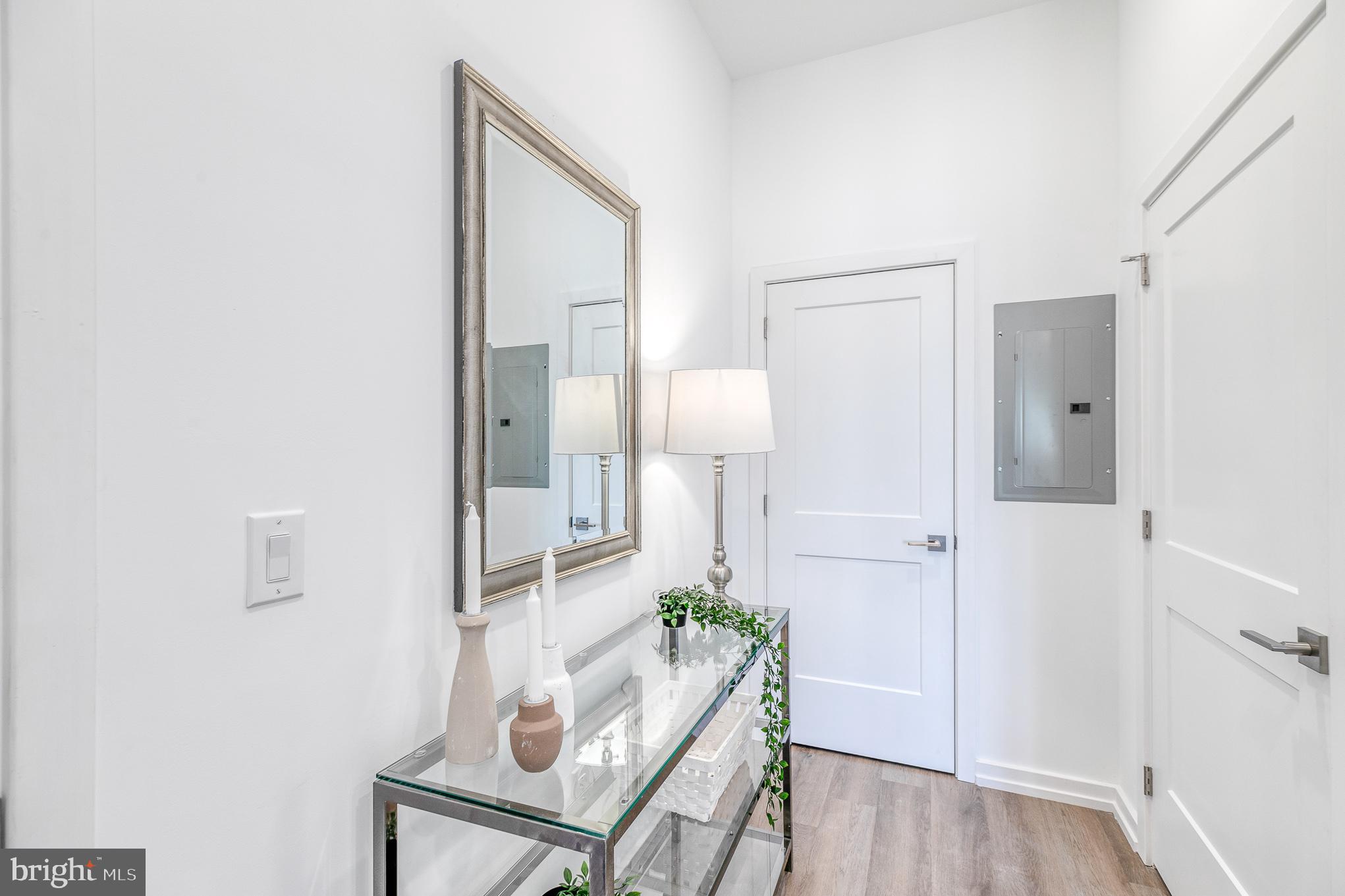 FAIRMOUNT - Residential Lease