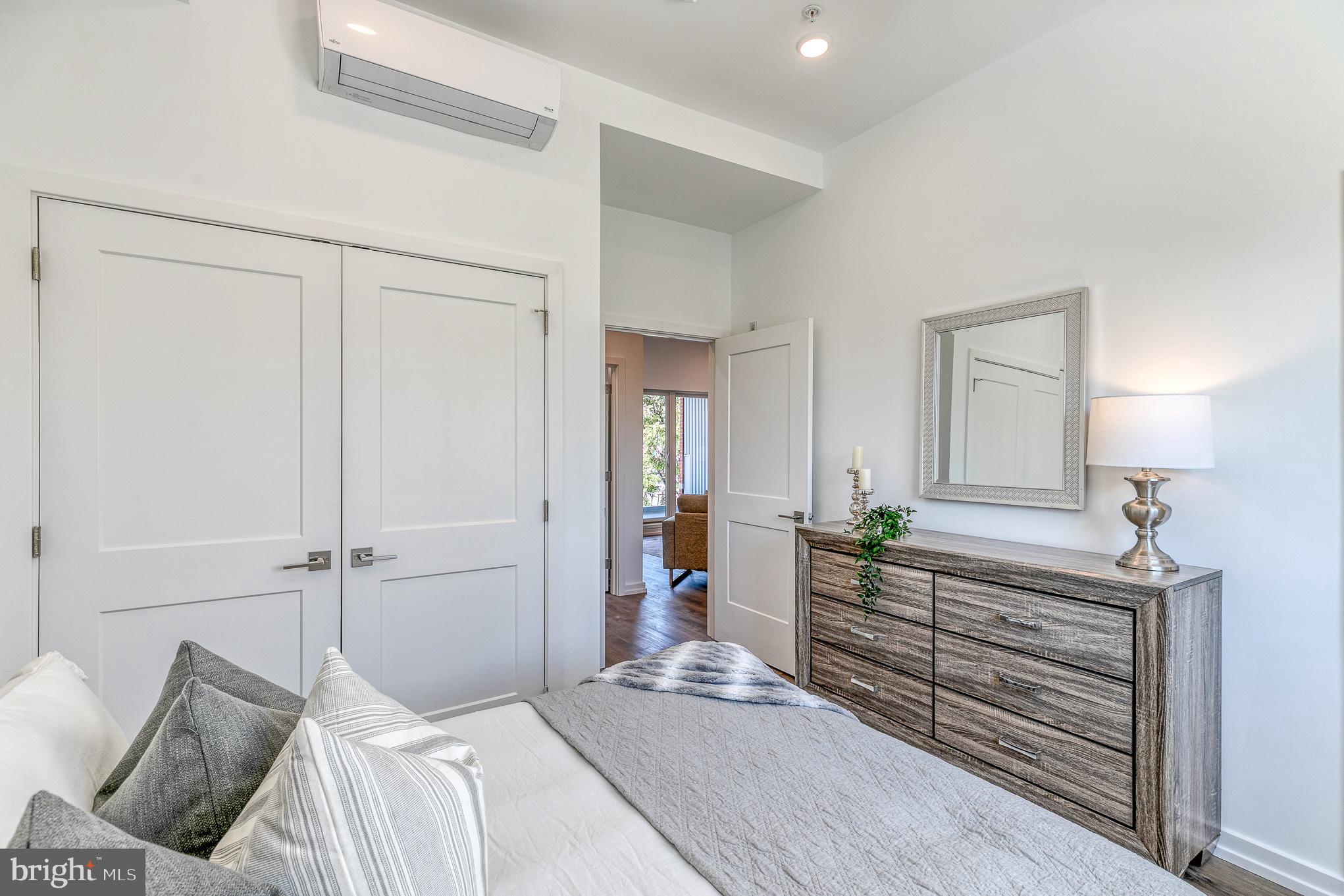 FAIRMOUNT - Residential Lease