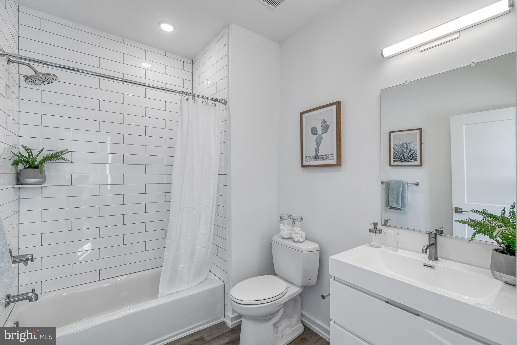 FAIRMOUNT - Residential Lease
