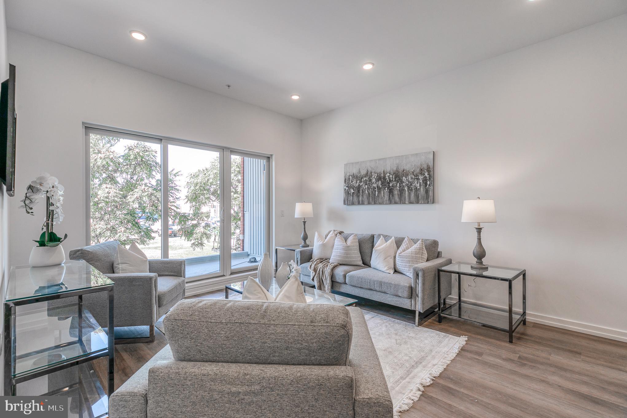 FAIRMOUNT - Residential Lease