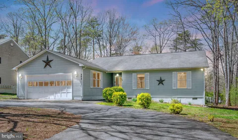 202 Yorktown Boulevard, Locust Grove, VA MLS: VAOR2009344