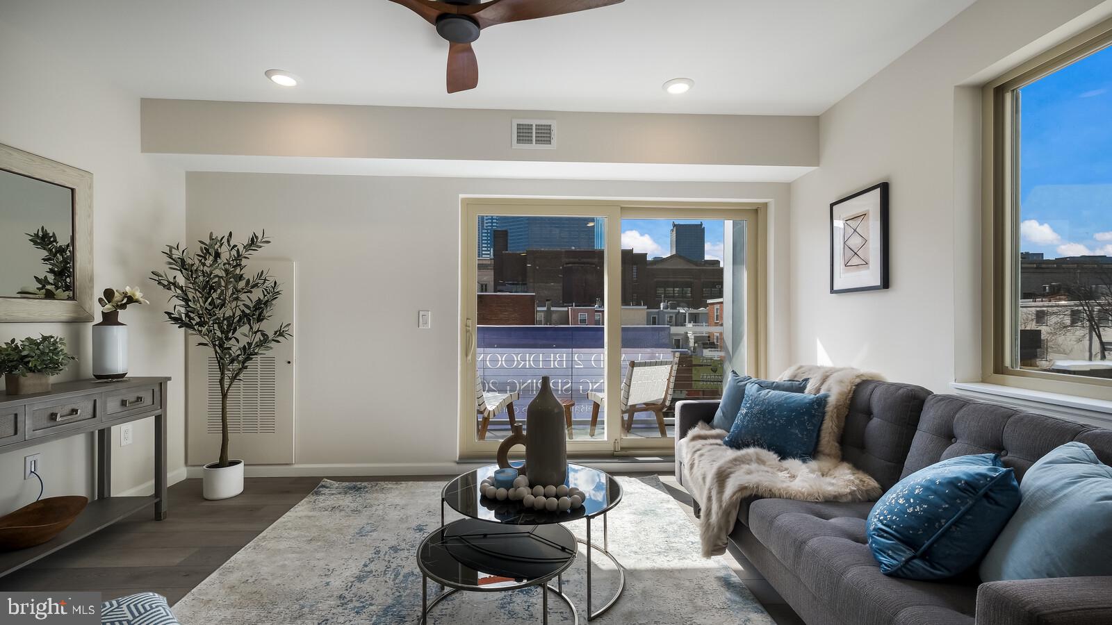 LOGAN SQUARE - Residential Lease