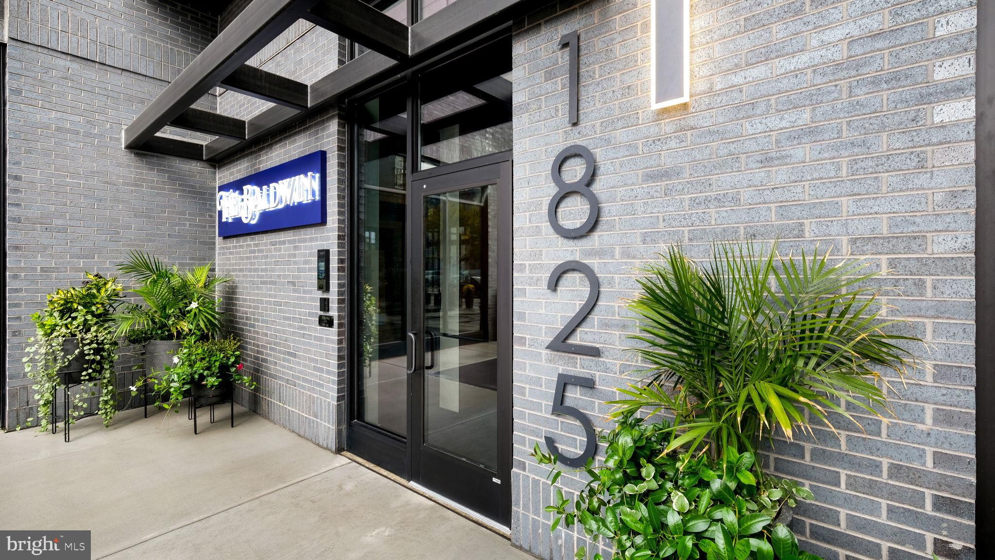 LOGAN SQUARE - Residential Lease