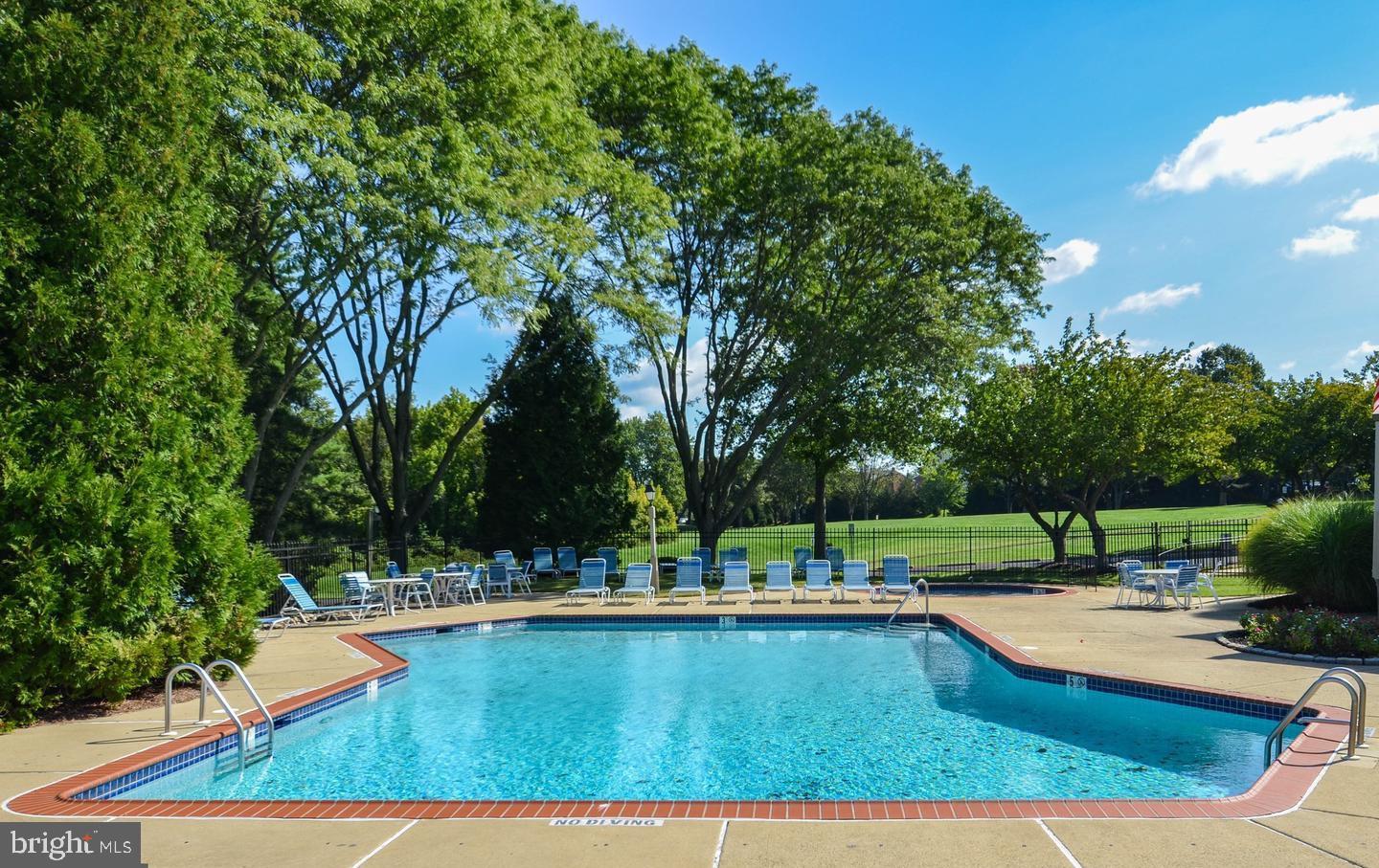 HAMPTON GREENS - Residential