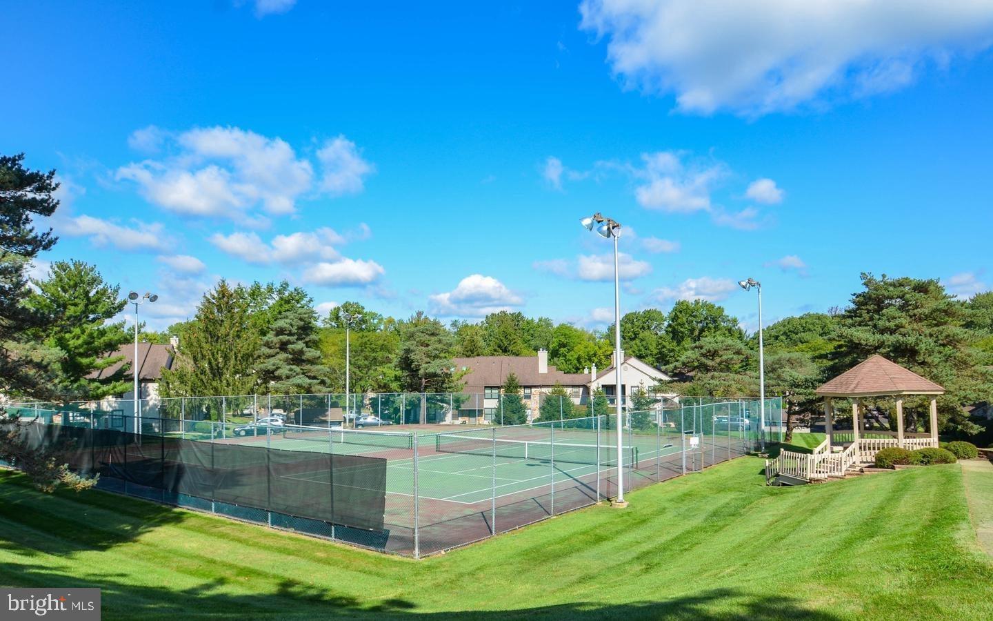 HAMPTON GREENS - Residential