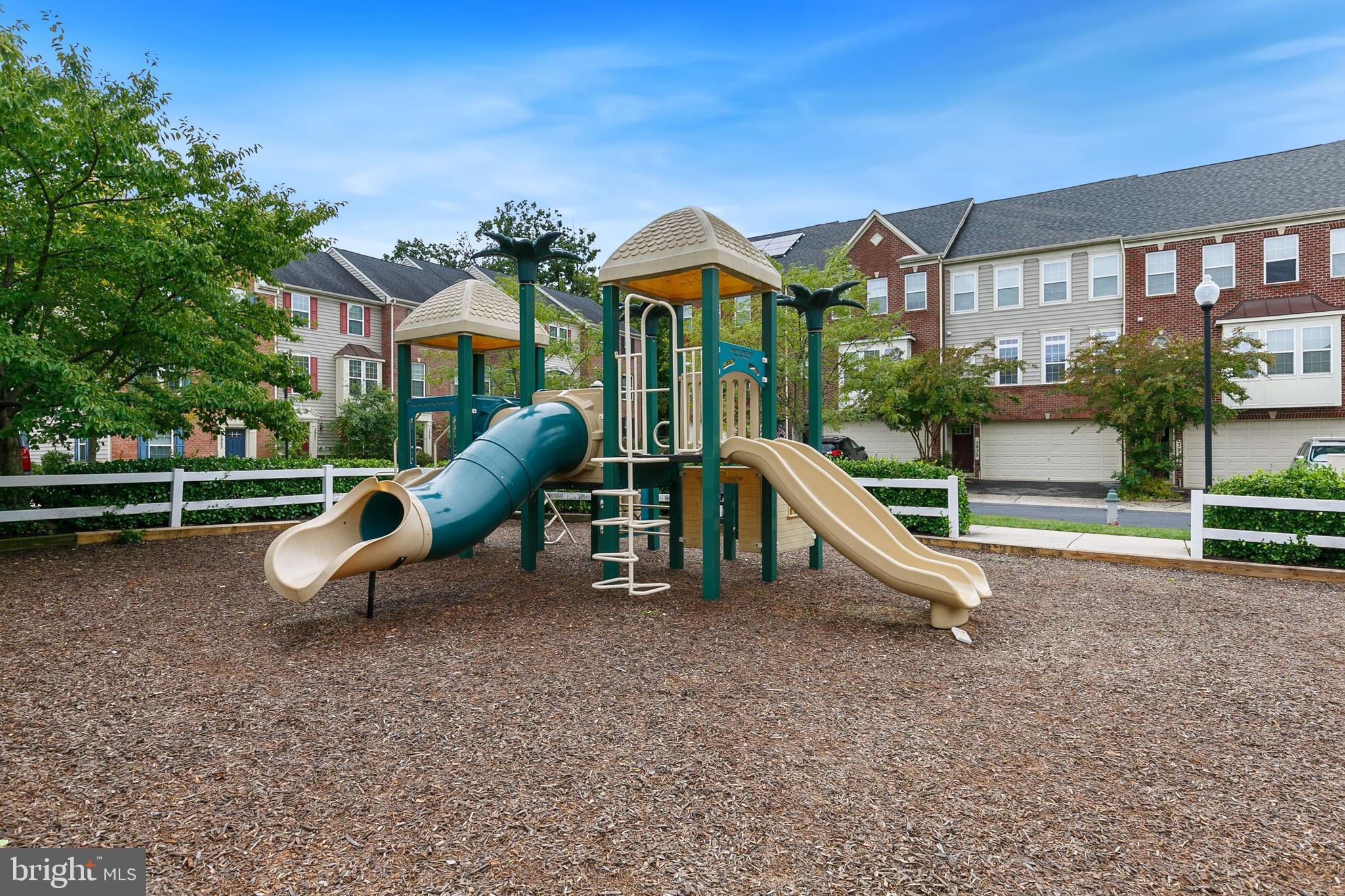 FAIRWOOD CROSSING AT BLA - Residential