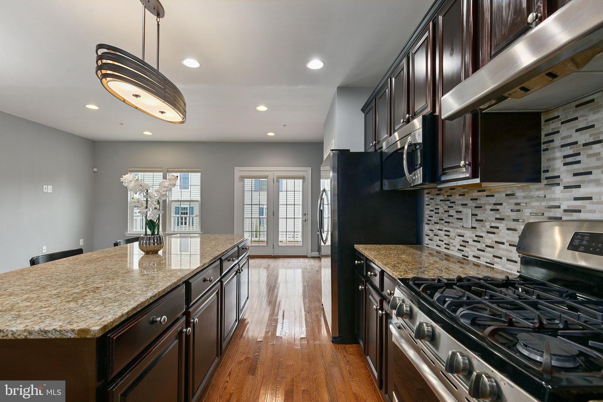 FAIRWOOD CROSSING AT BLA - Residential