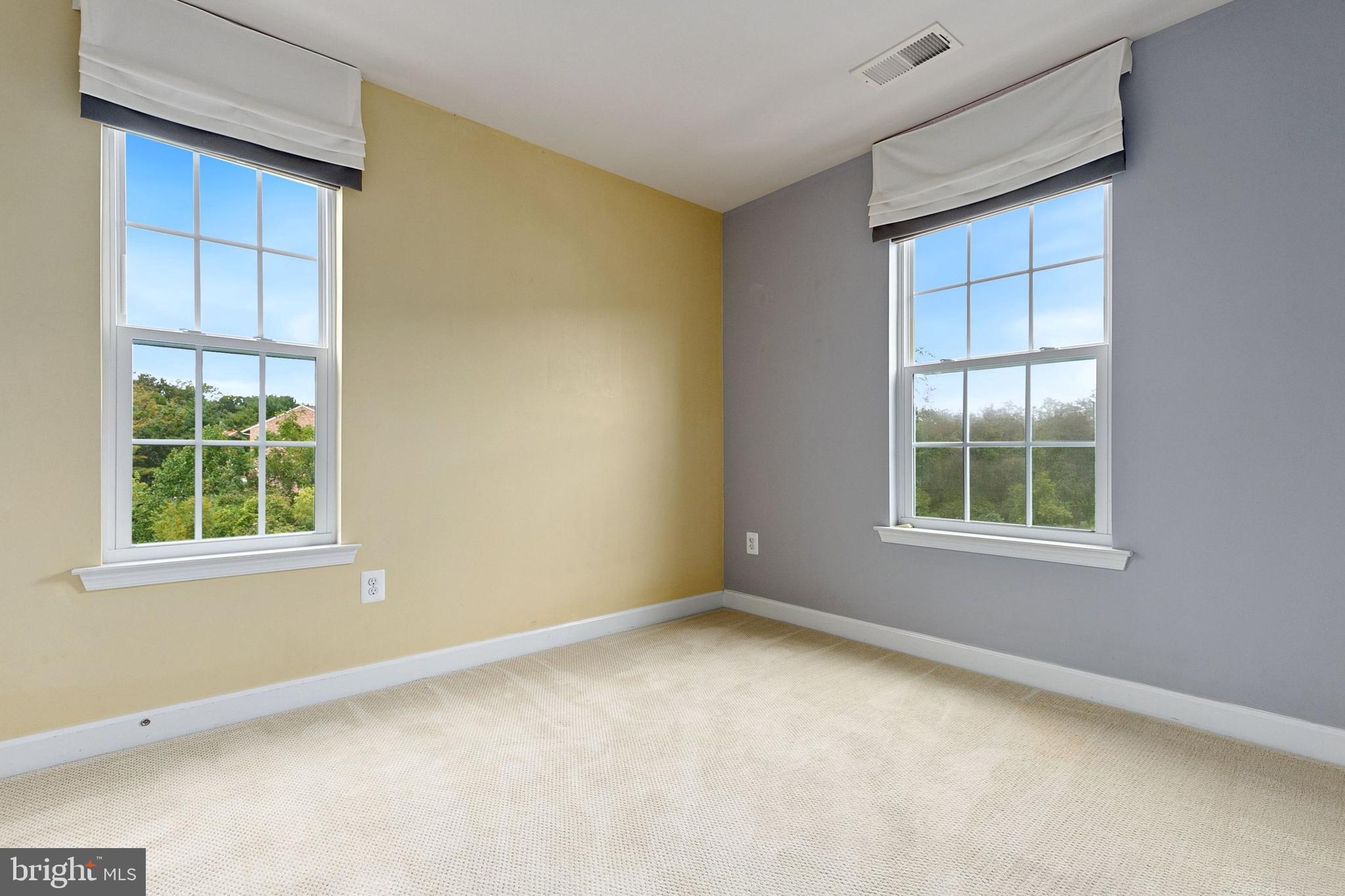 FAIRWOOD CROSSING AT BLA - Residential