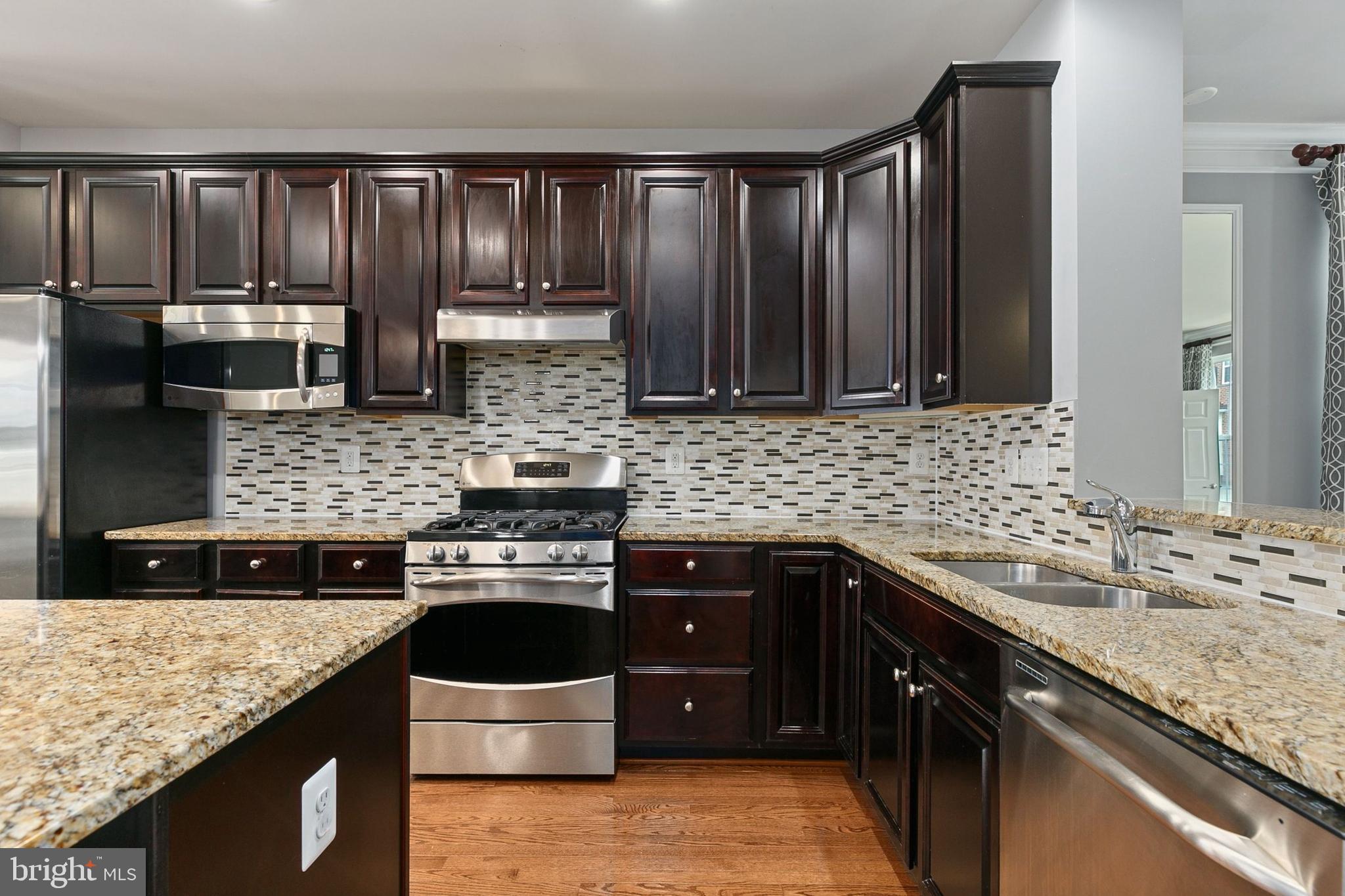 FAIRWOOD CROSSING AT BLA - Residential