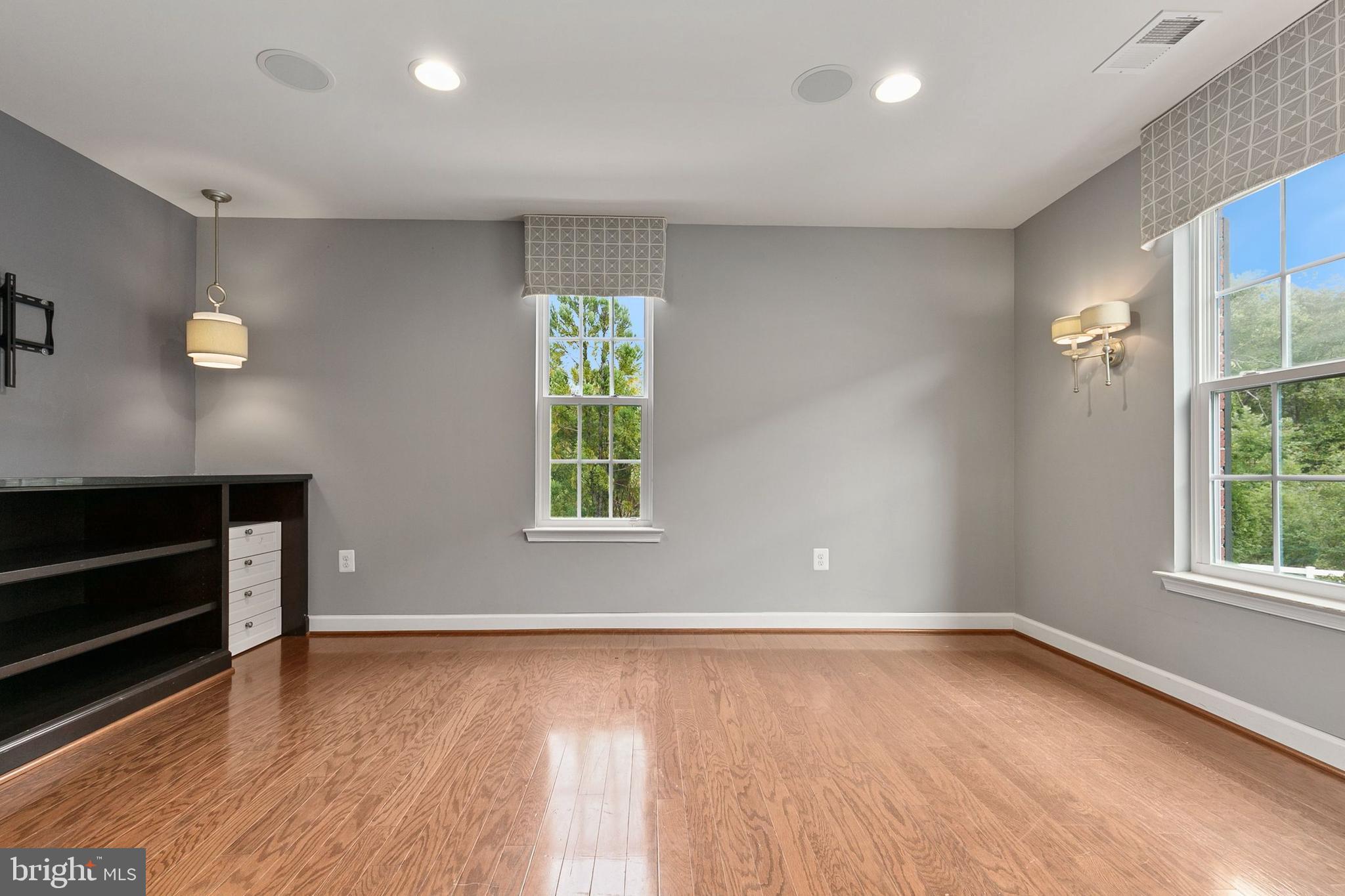 FAIRWOOD CROSSING AT BLA - Residential