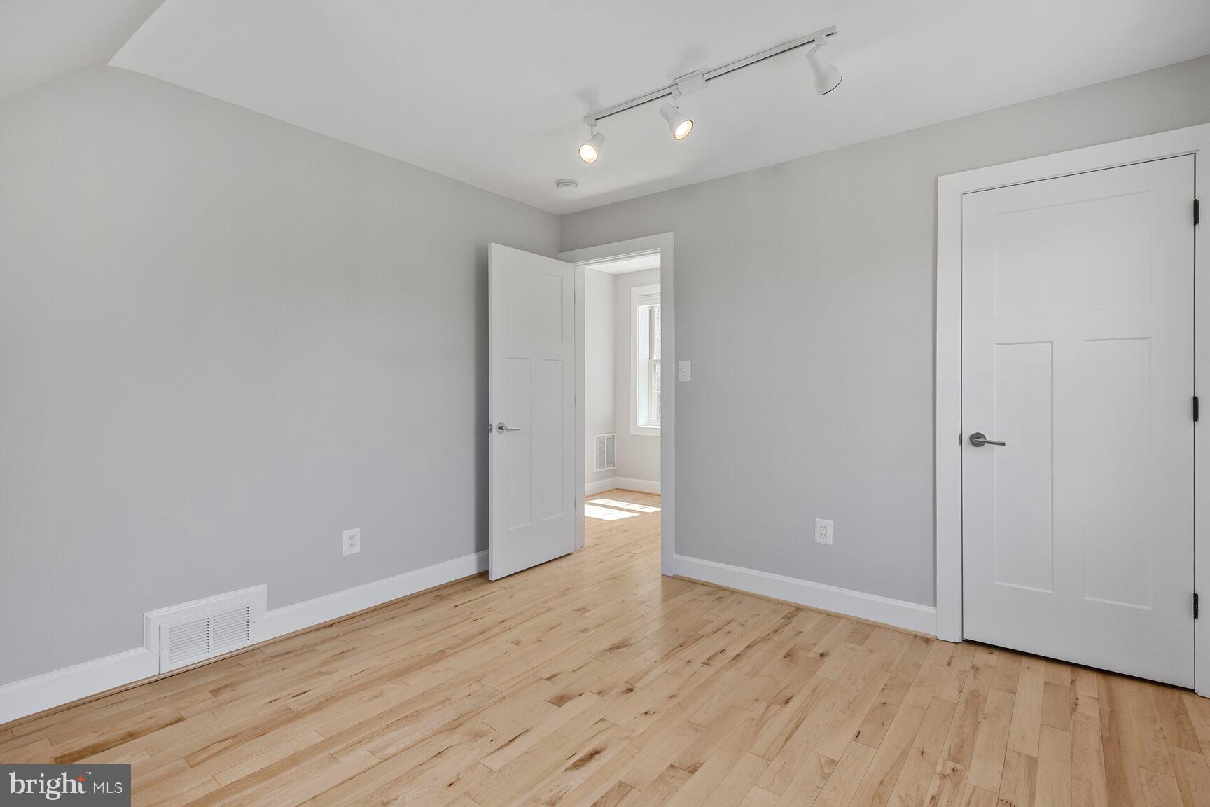 CAPITOL VIEW PARK - Residential