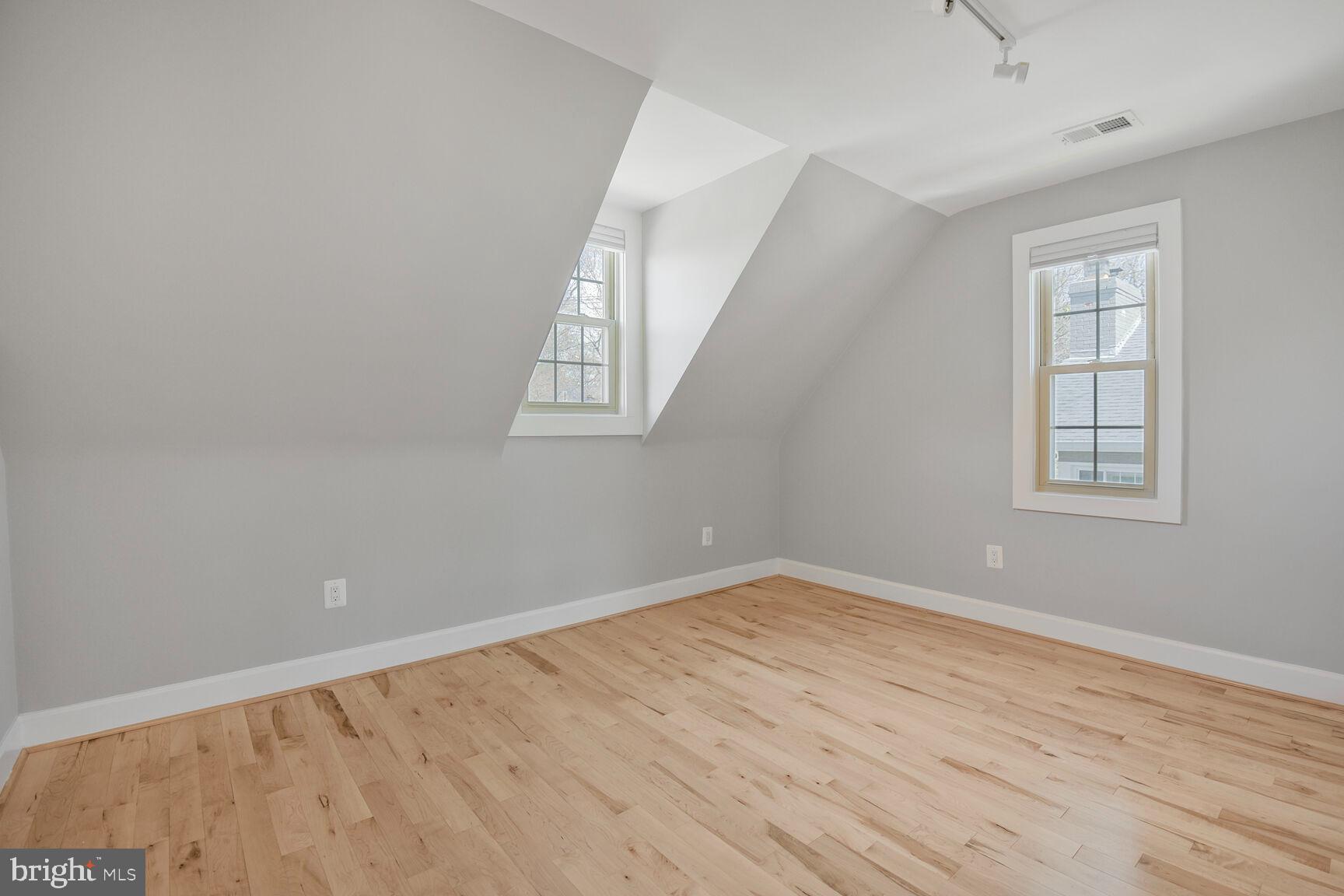 CAPITOL VIEW PARK - Residential